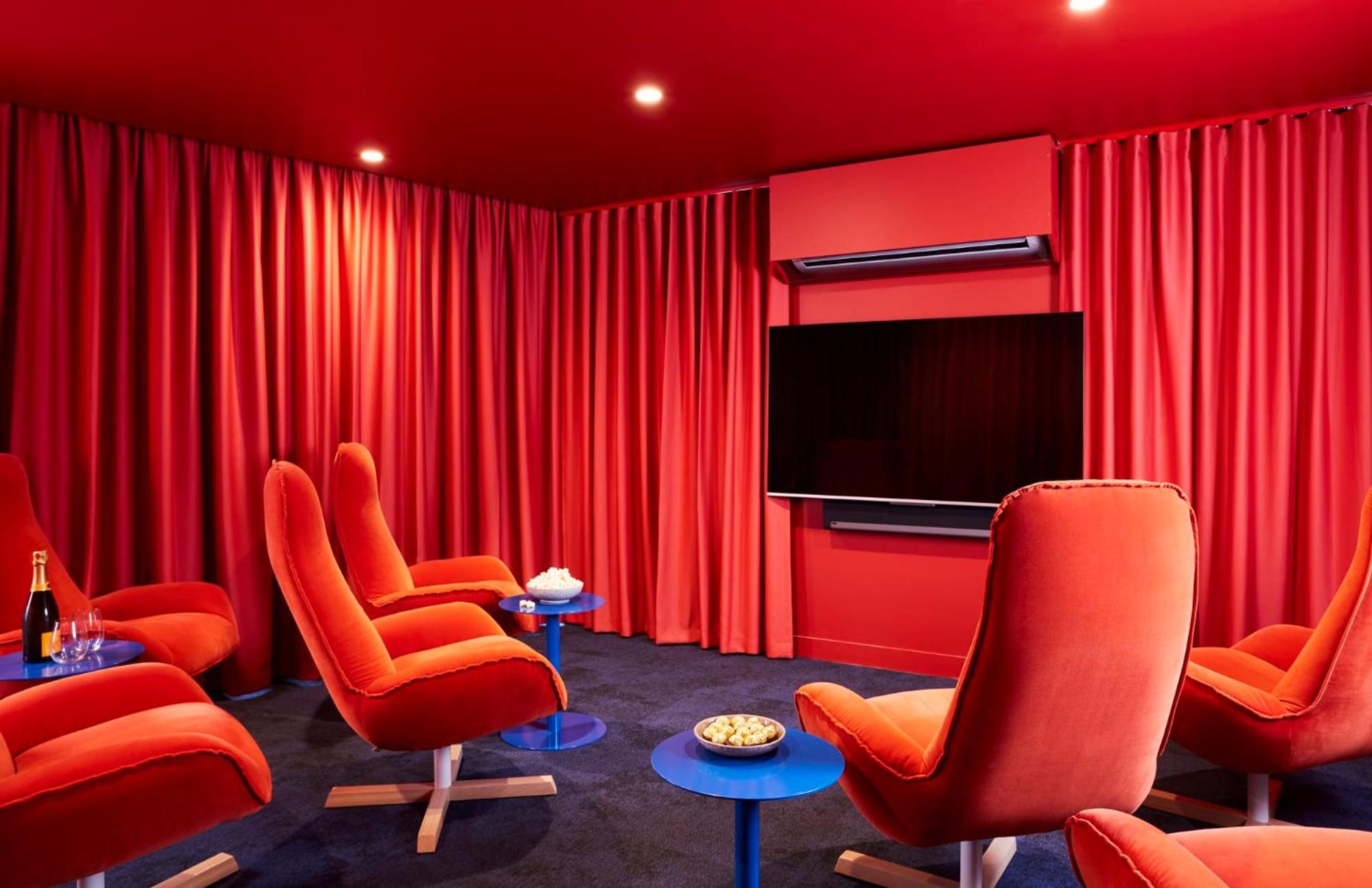lounge
