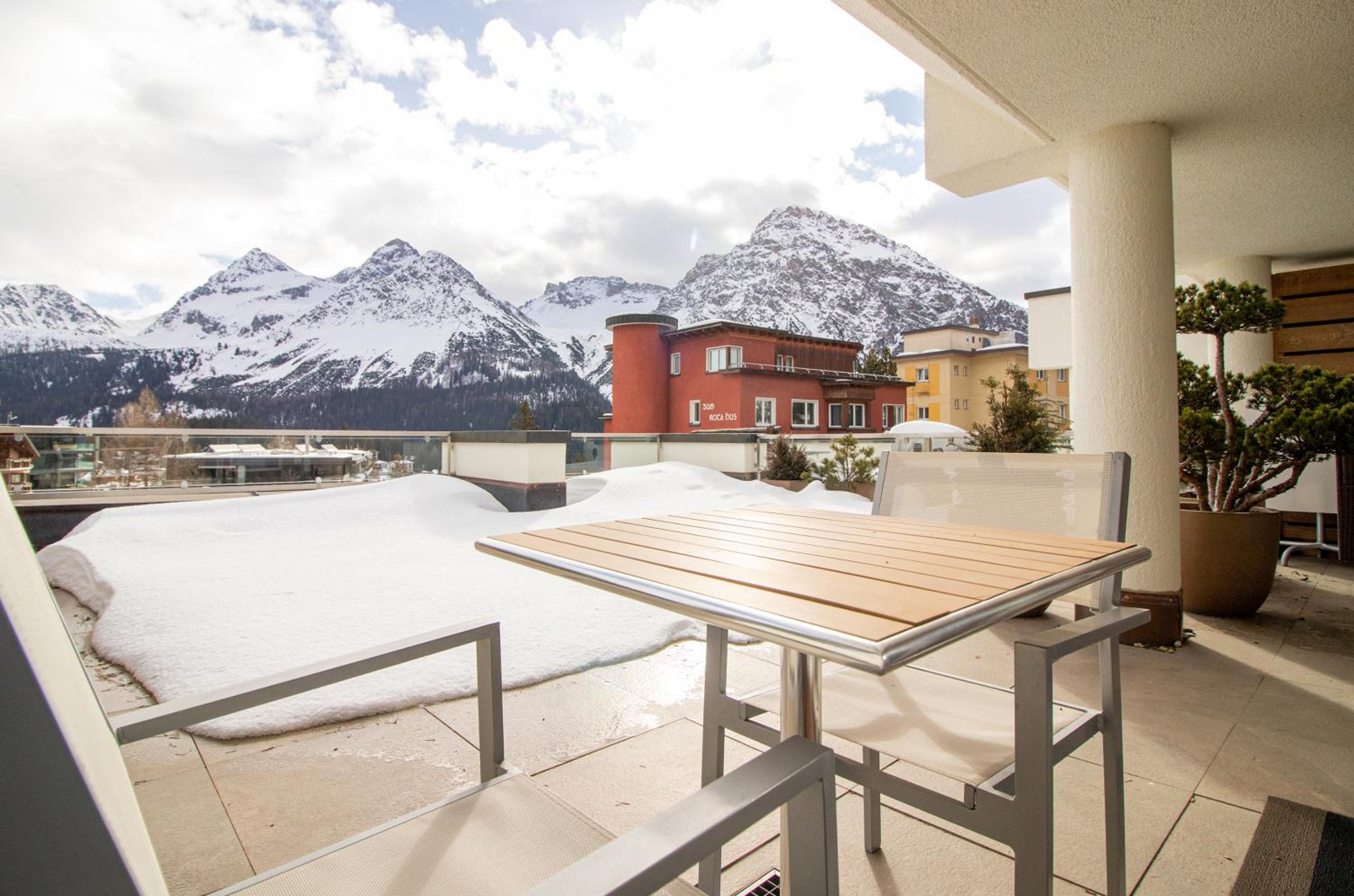 Galerie Obersee 3E - Top Lage- Zentrum Arosa - by Arosa Stay