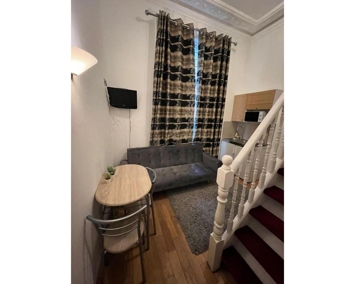 80 Inverness Terrace