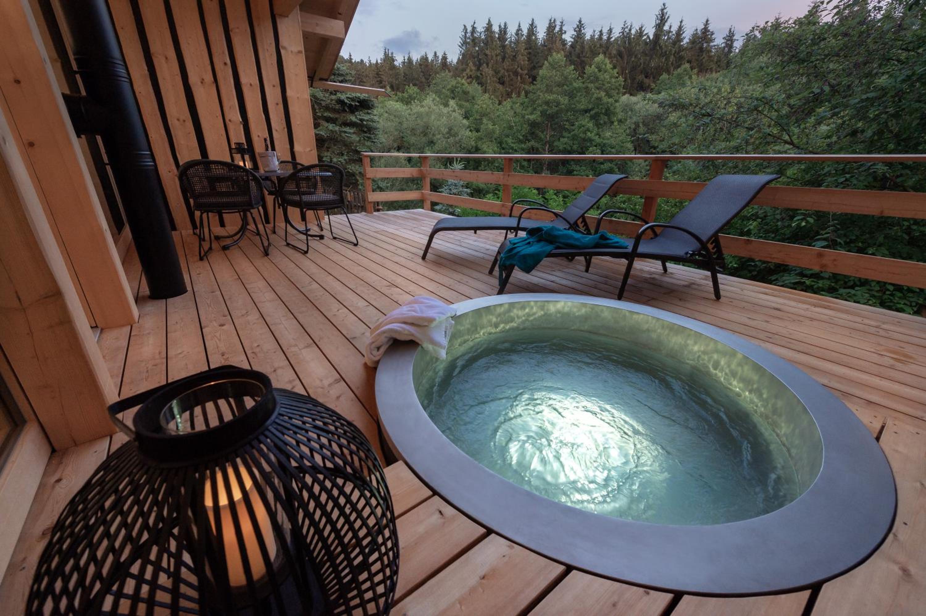 Forstgut - Premium Waldchalets und Lodge Suiten
