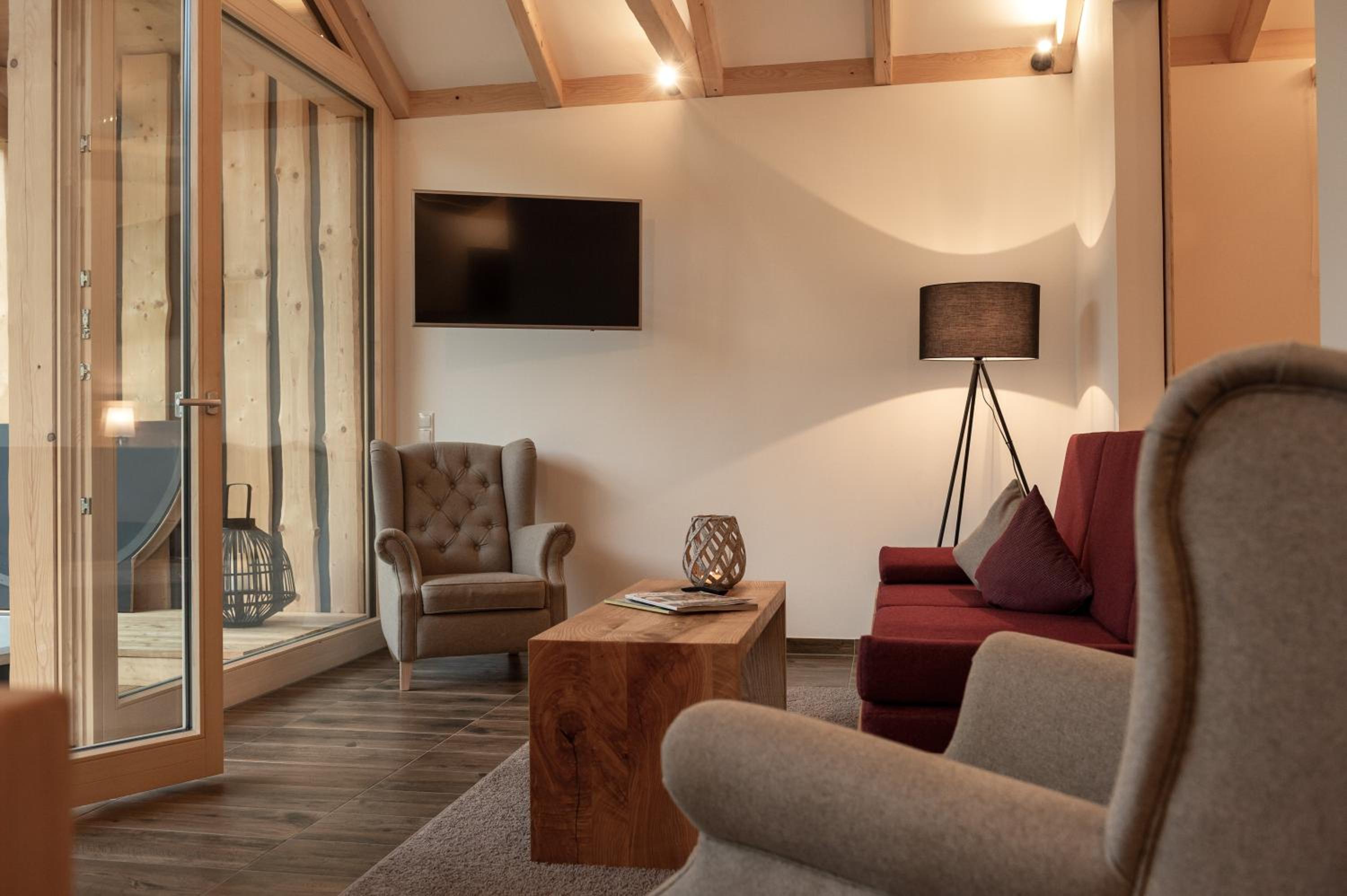 Forstgut - Premium Waldchalets und Lodge Suiten