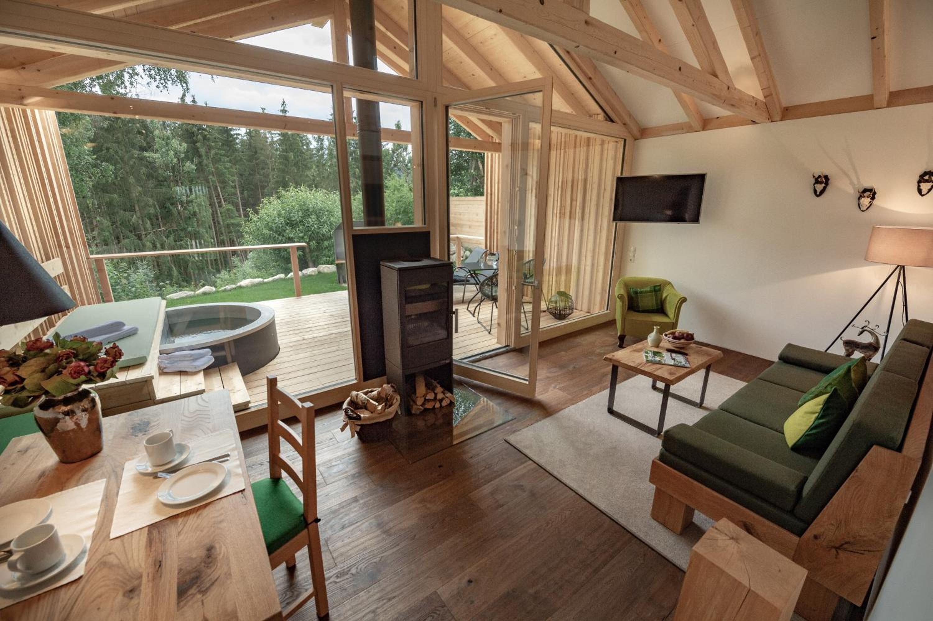 Forstgut - Premium Waldchalets und Lodge Suiten