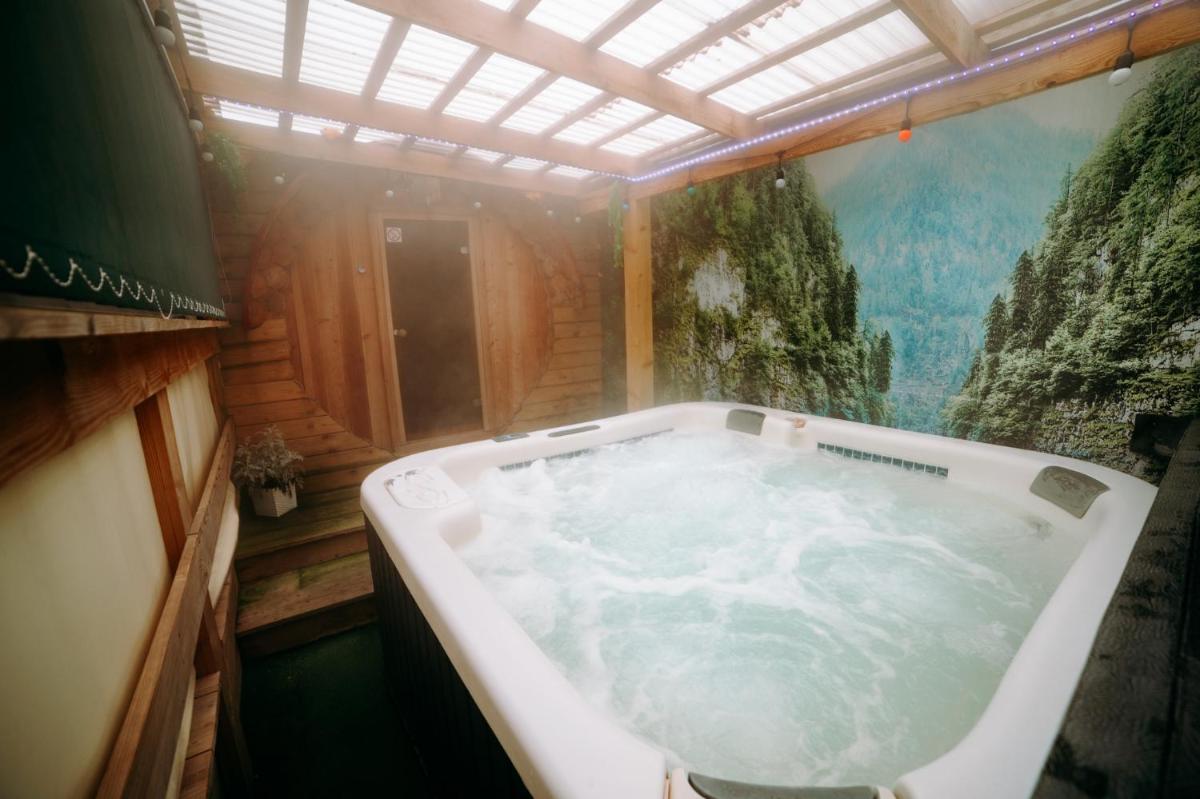 Jacuzzi
