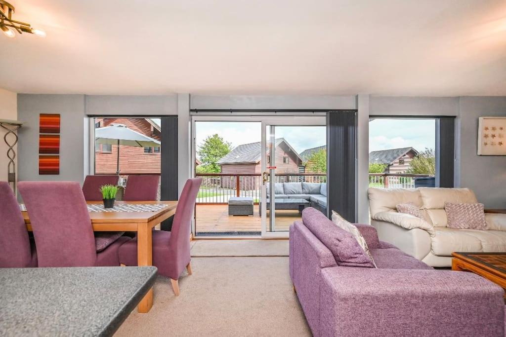 3 bed Lodge with EV point view 5