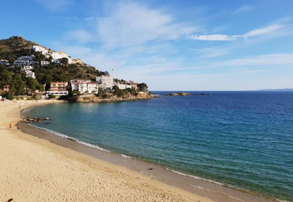 Appartement 60 M2, piscine première ligne de mer