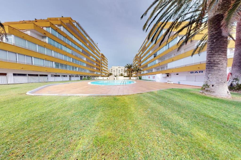 Appartement 60 M2, piscine première ligne de mer