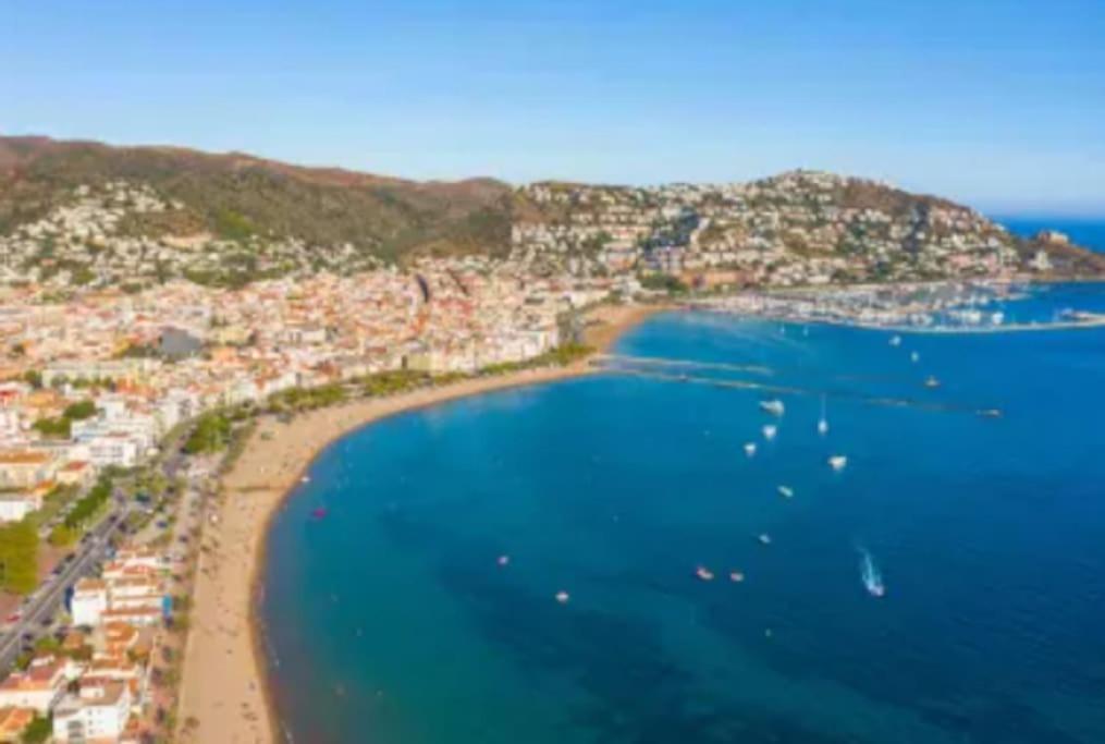 Appartement 60 M2, piscine première ligne de mer