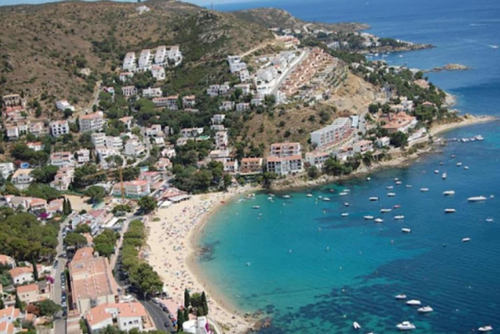 Appartement 60 M2, piscine première ligne de mer