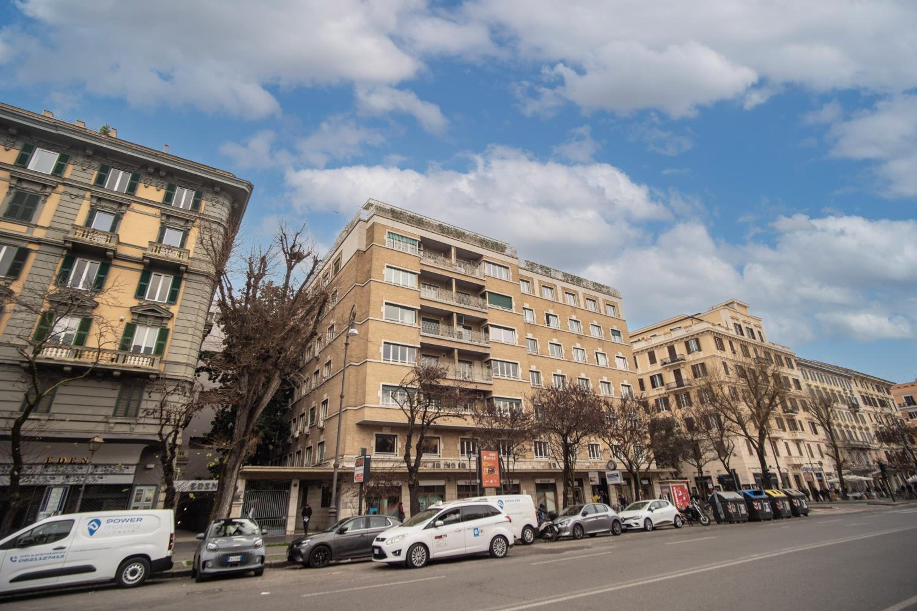 Naos Suite close Popolo Square