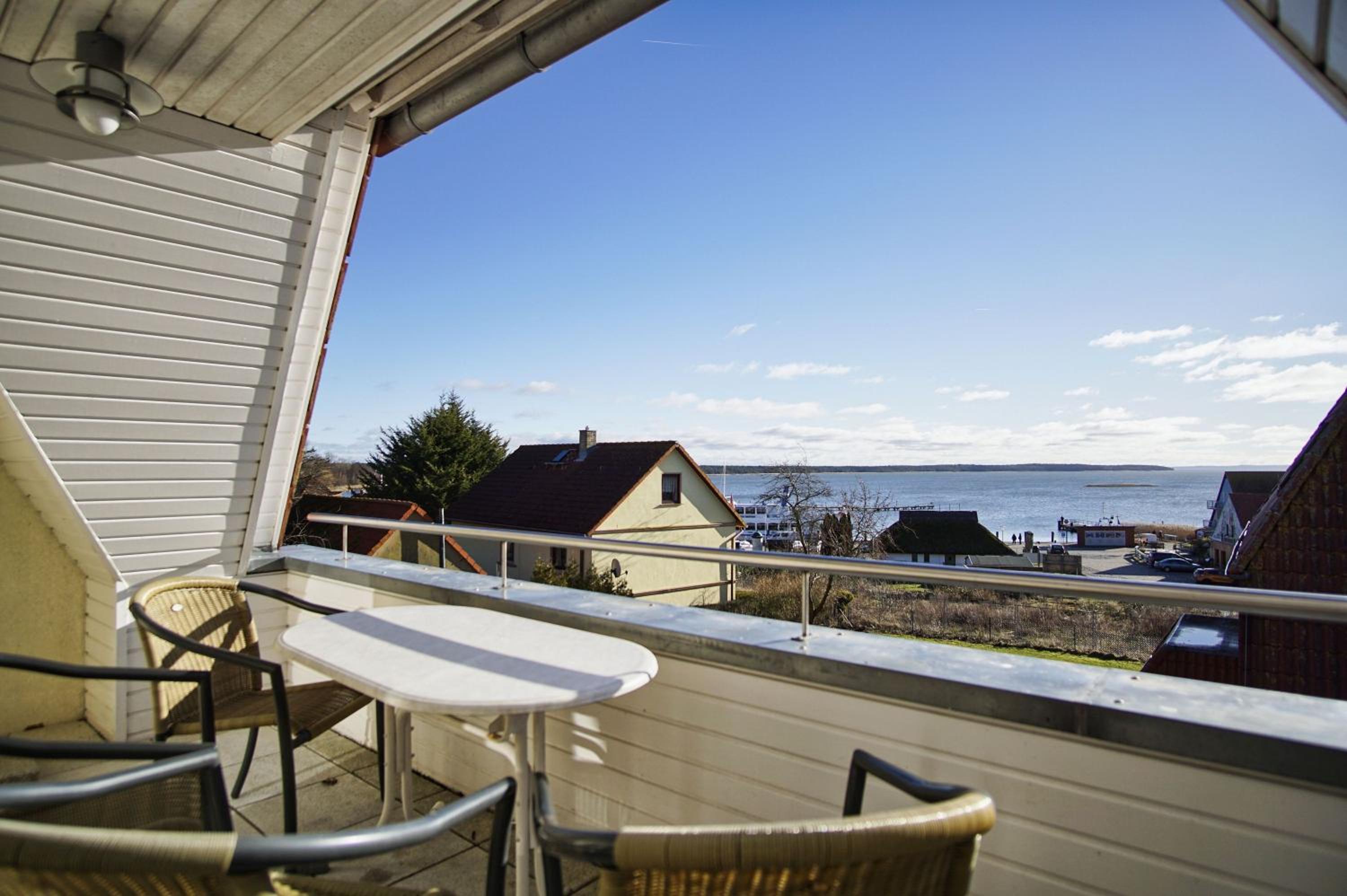 hafennahe Maisonette-Wohnung mit Meerblick, Balkon - Hafenhäuser Breege FeWo 03