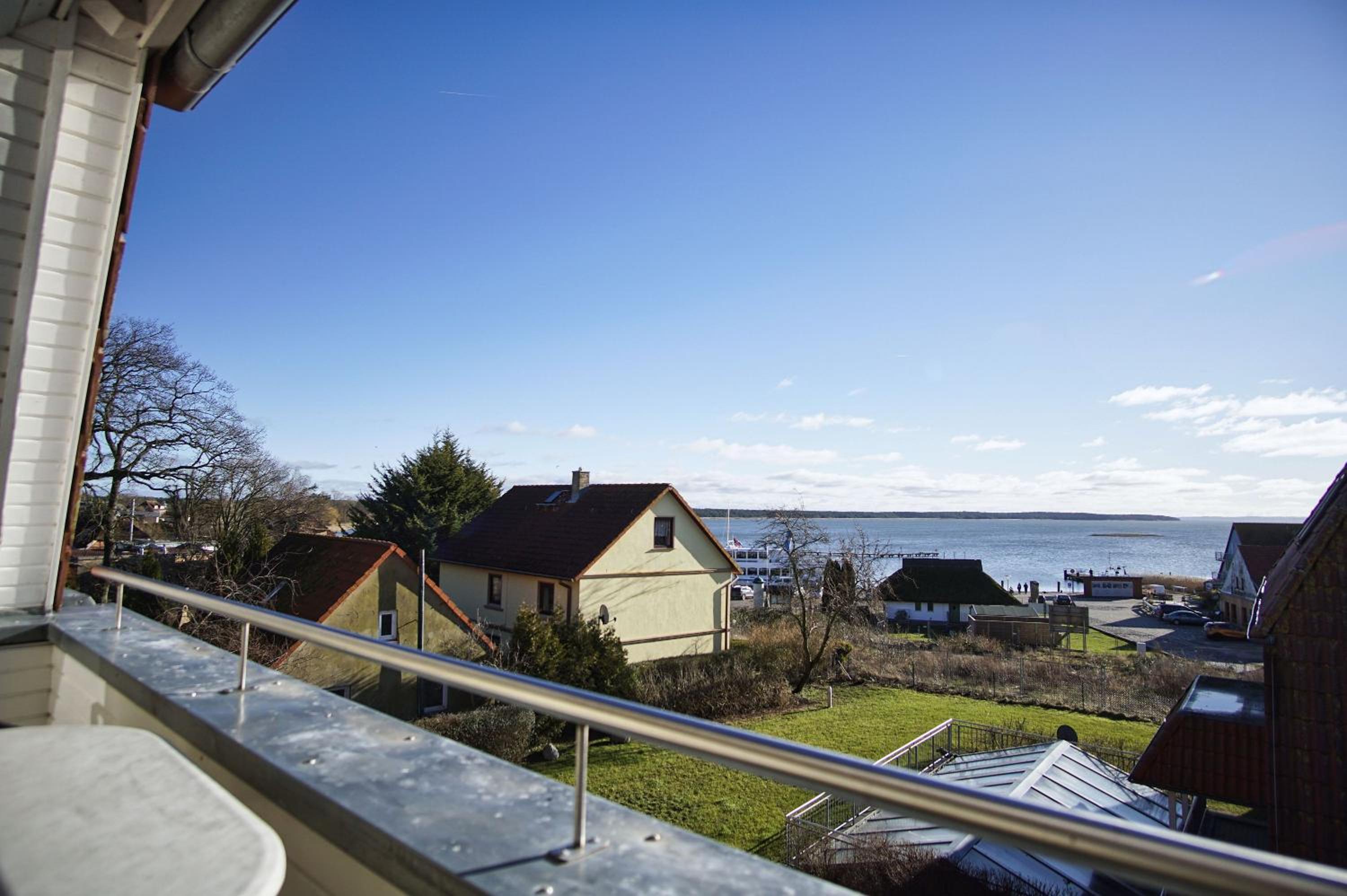 hafennahe Maisonette-Wohnung mit Meerblick, Balkon - Hafenhäuser Breege FeWo 03