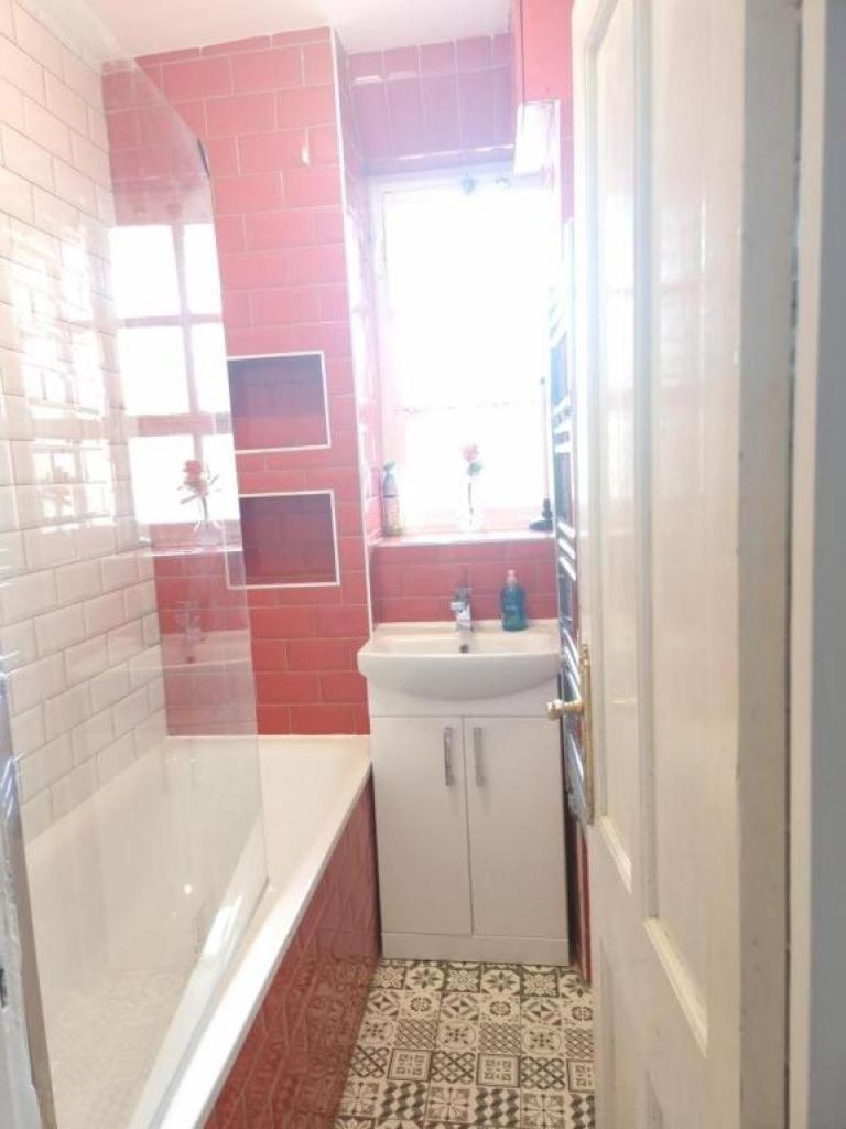 Beautiful 2 Bedroom Flat in Frampton Street