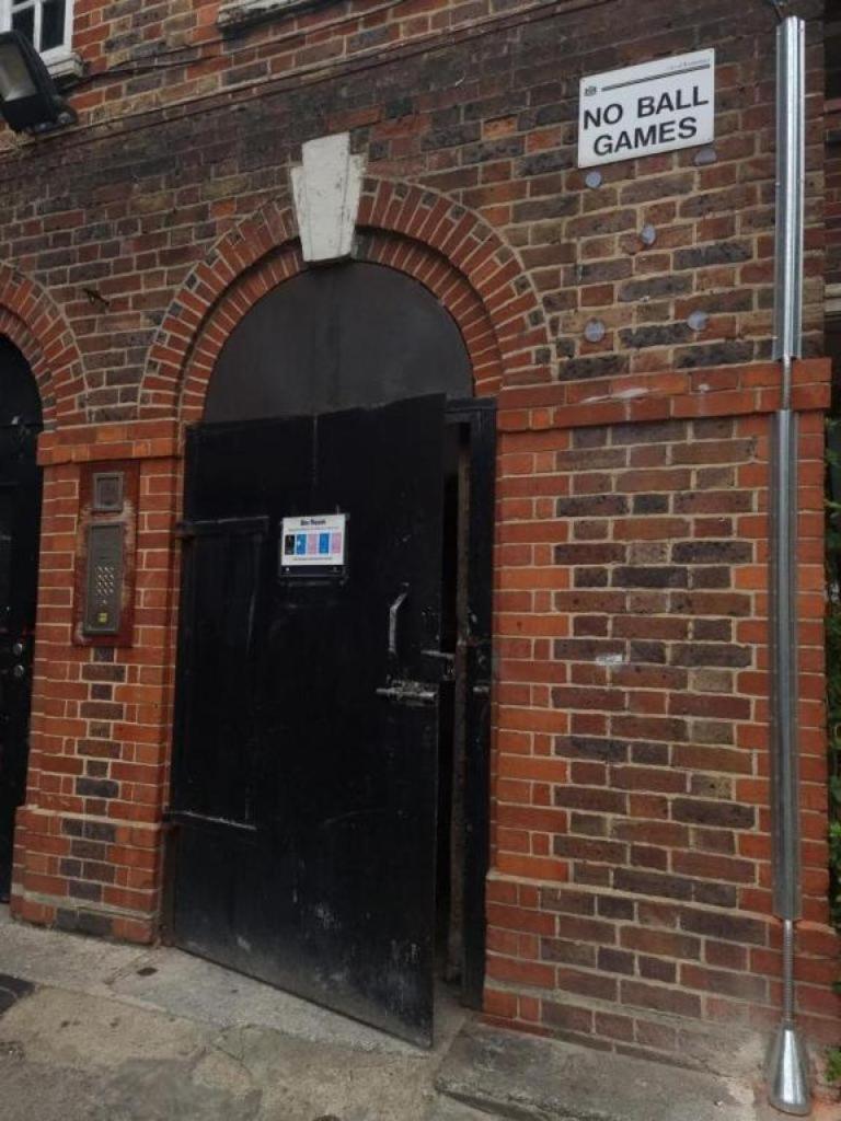 Beautiful 2 Bedroom Flat in Frampton Street