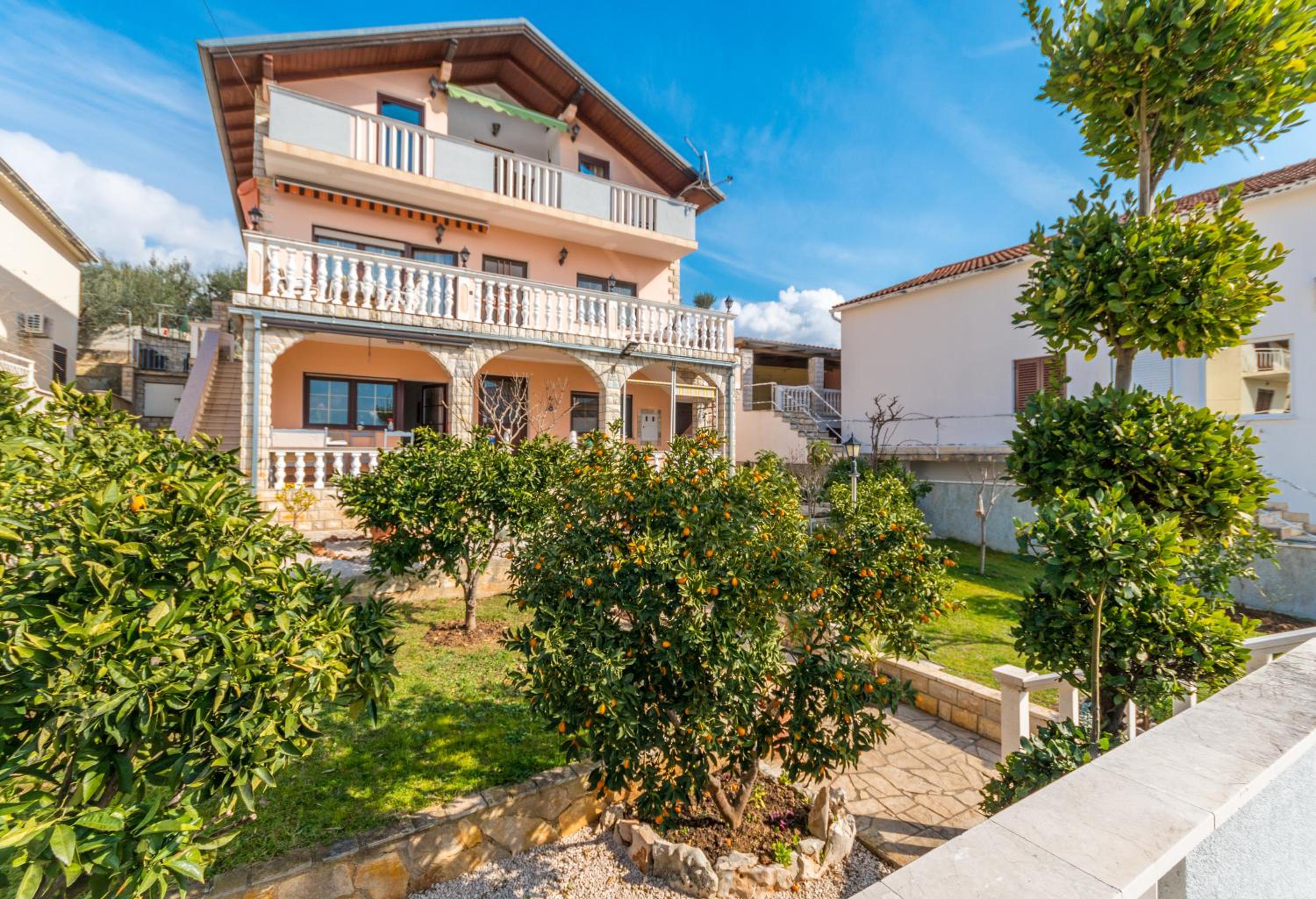 Apartments Mary by Mustel Travel view 4