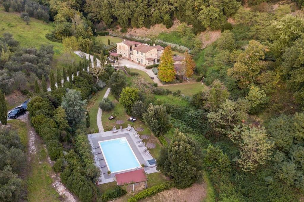Villa Veranda, a Romantic Farmhouse with Pool