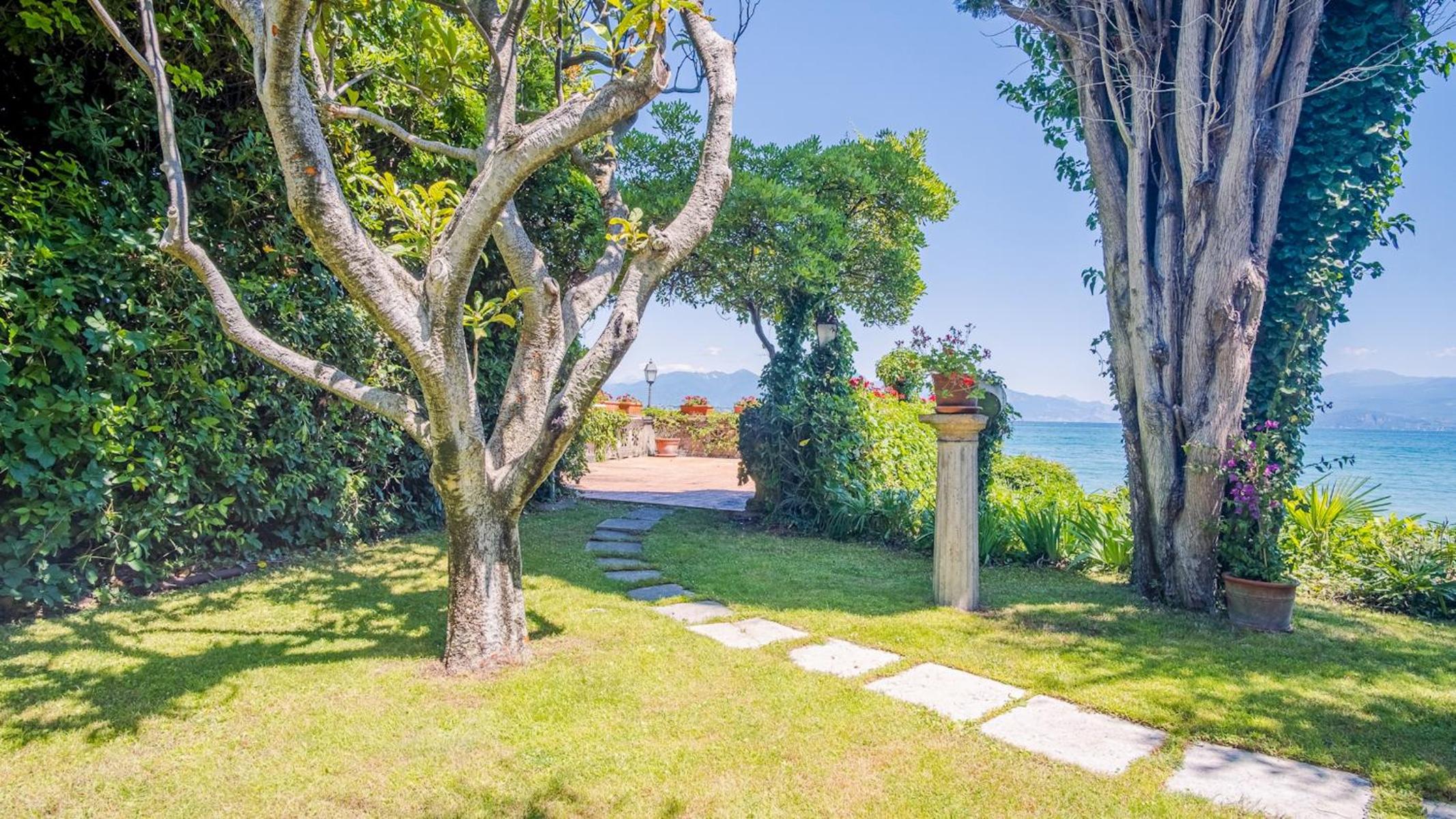 Villa Patrizia Lake View - Italian Homing view 4
