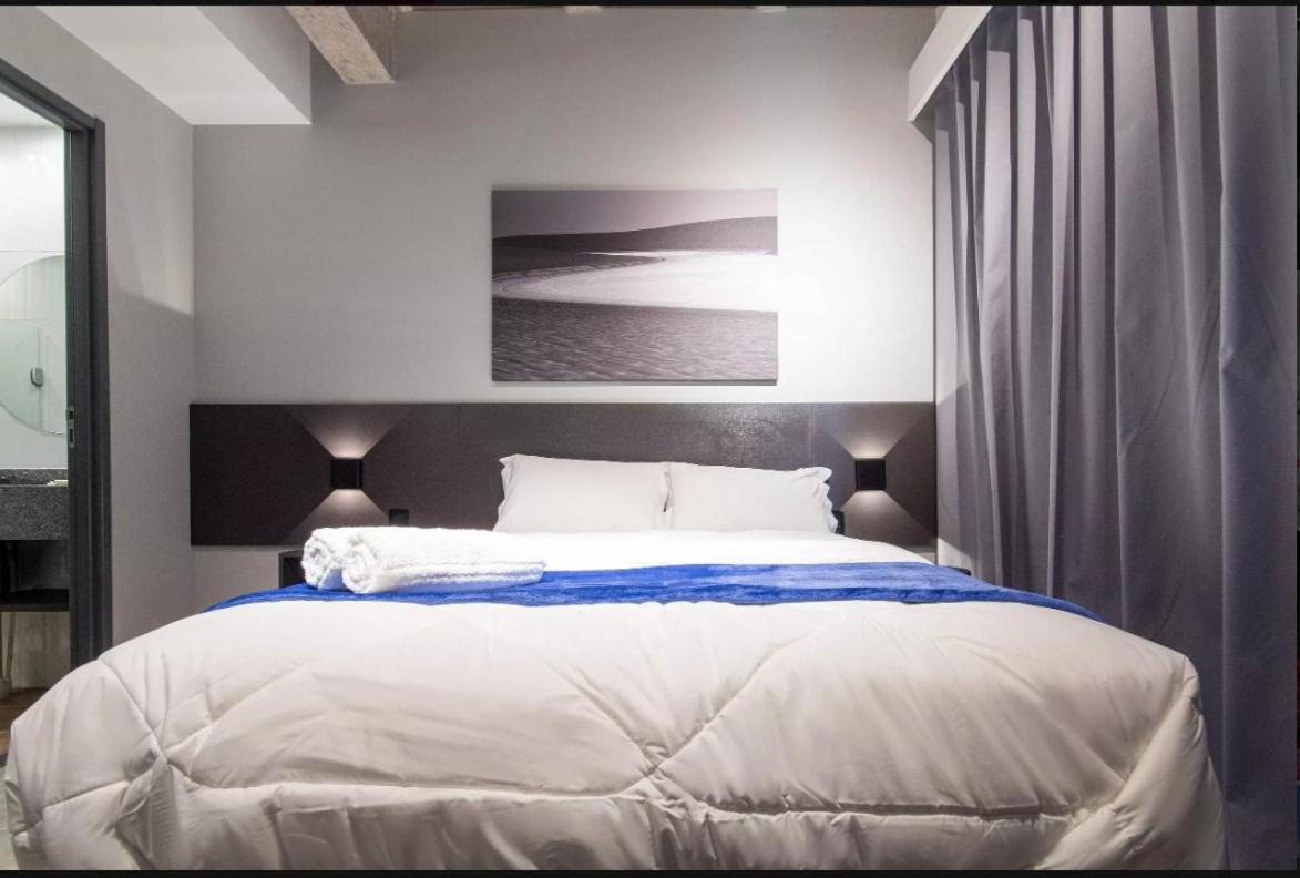 Moderno Flat Tolive One