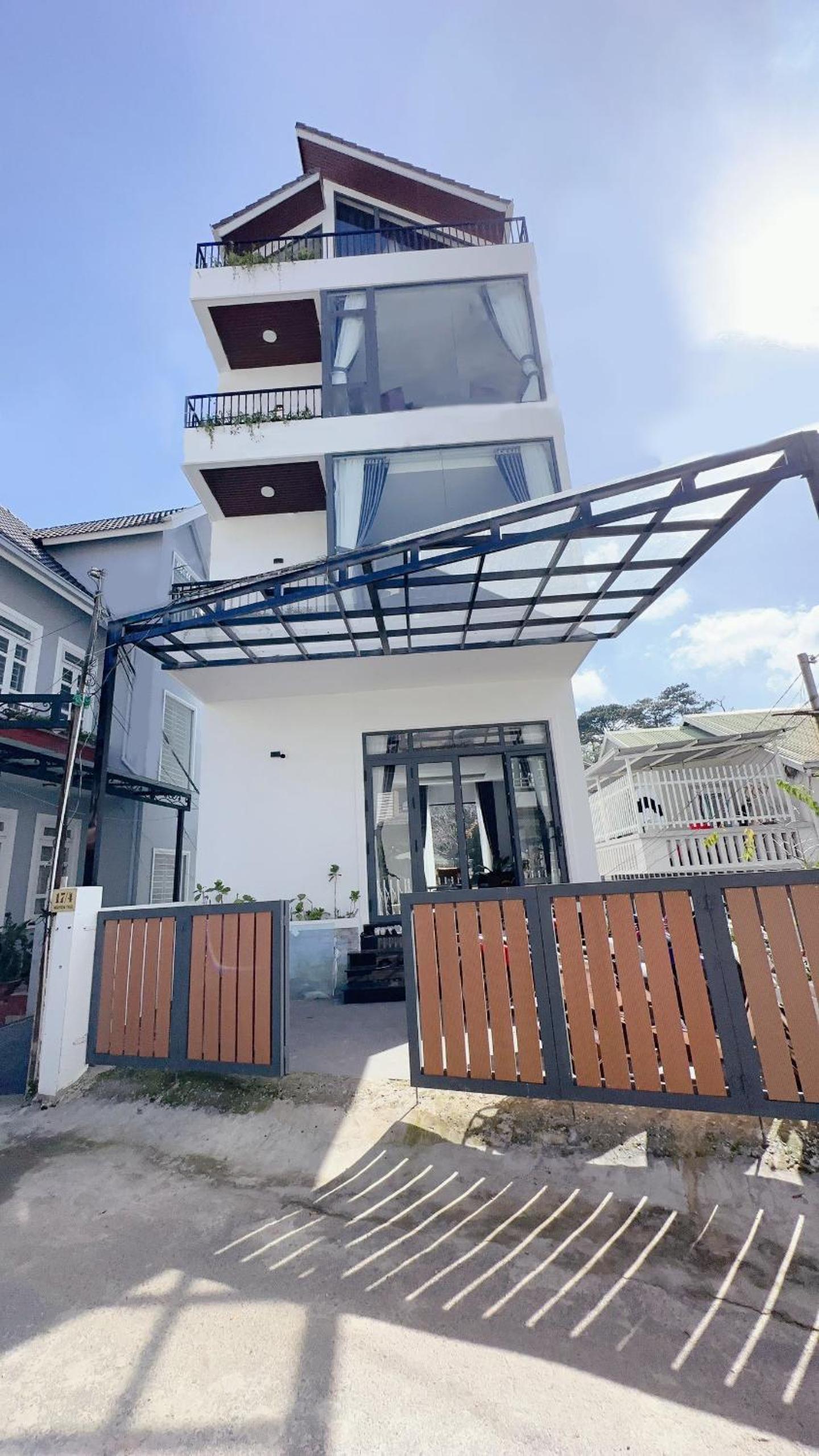 Kaylin House view 5