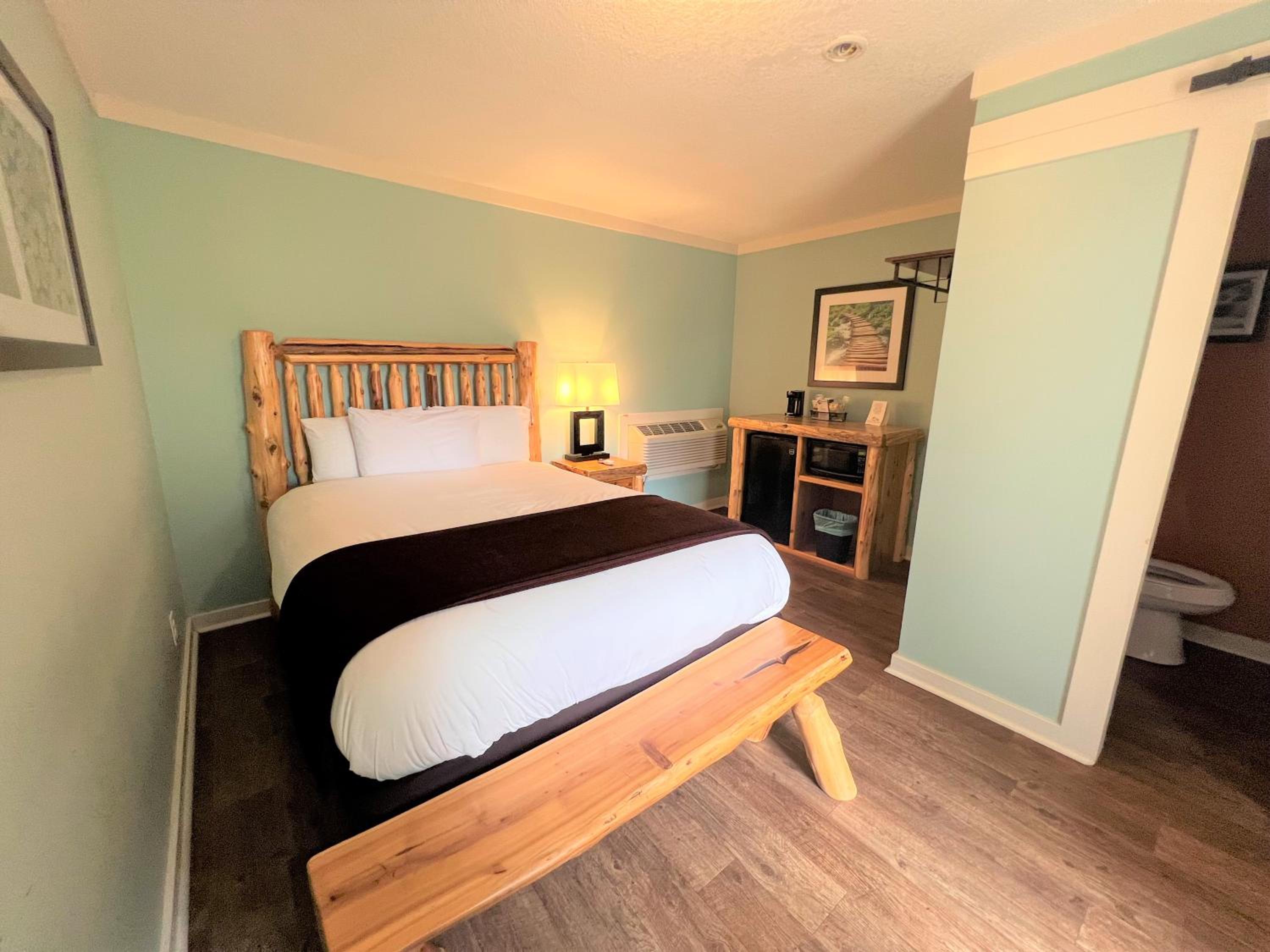 Mountain Top Inn and Resort