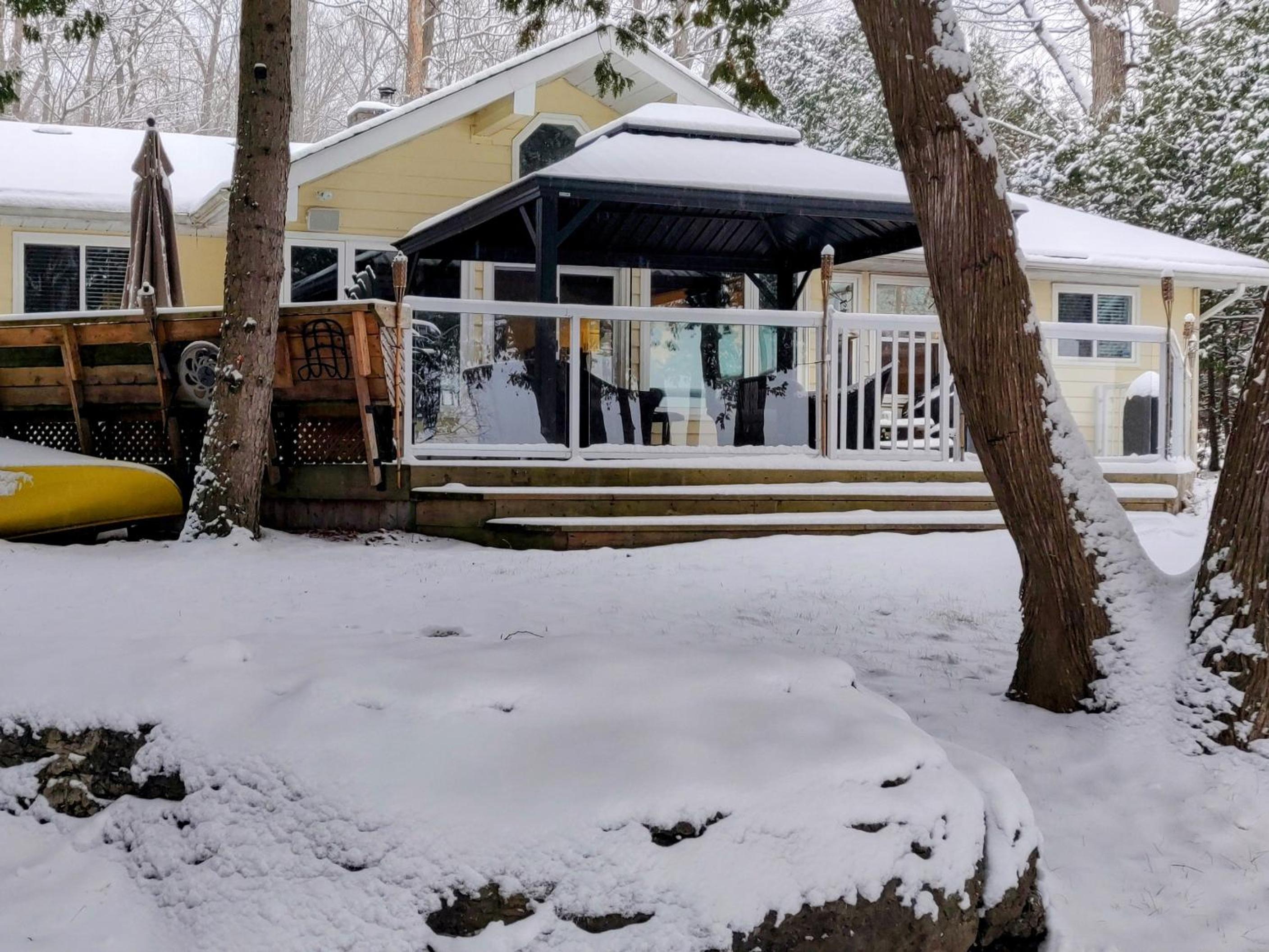 Cozy Escape, Kawarthas Cottage With Sauna