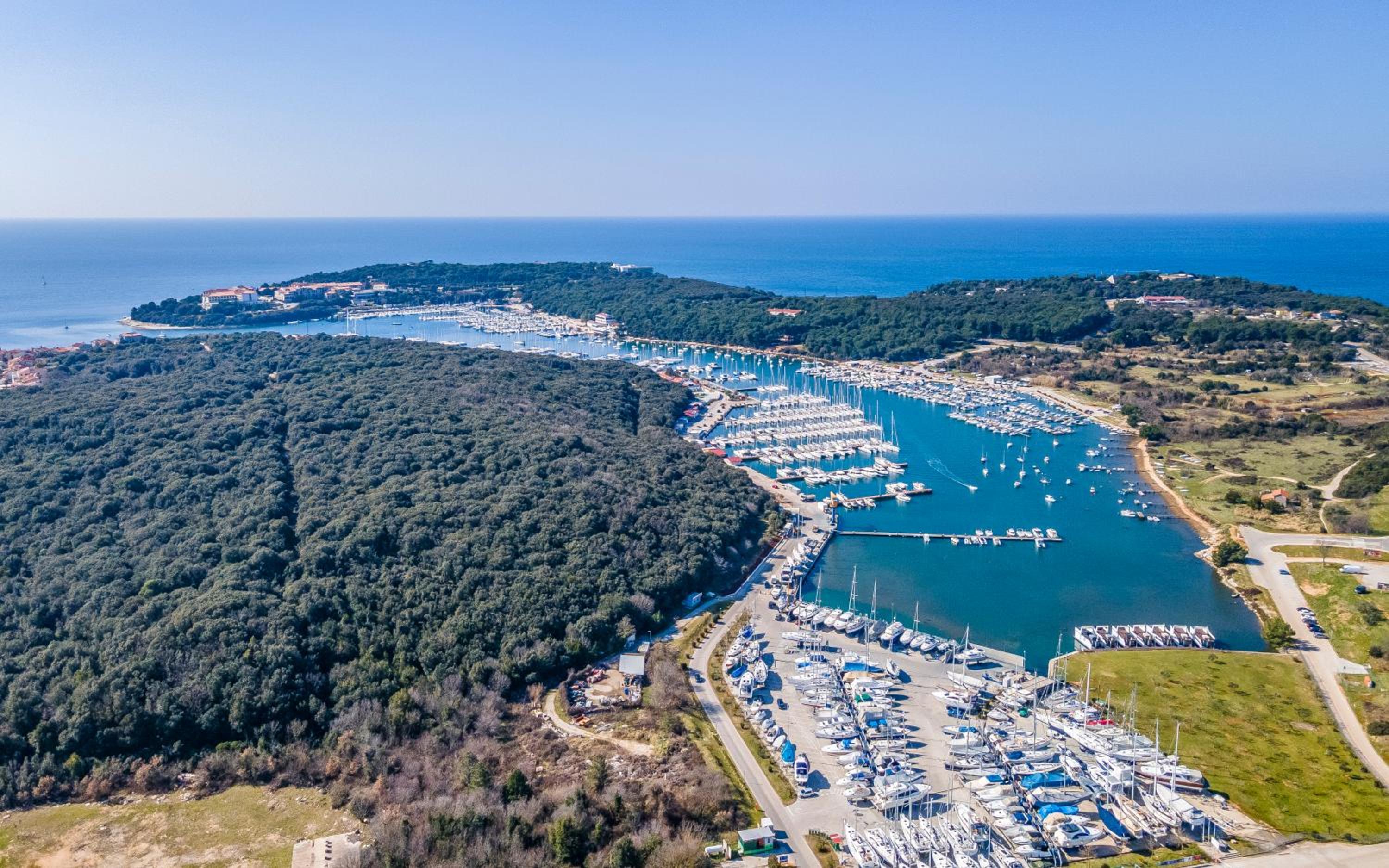 Modern 70m2 Apartment Green Pula 2 Bedrooms Sea View & Private Parking view 2