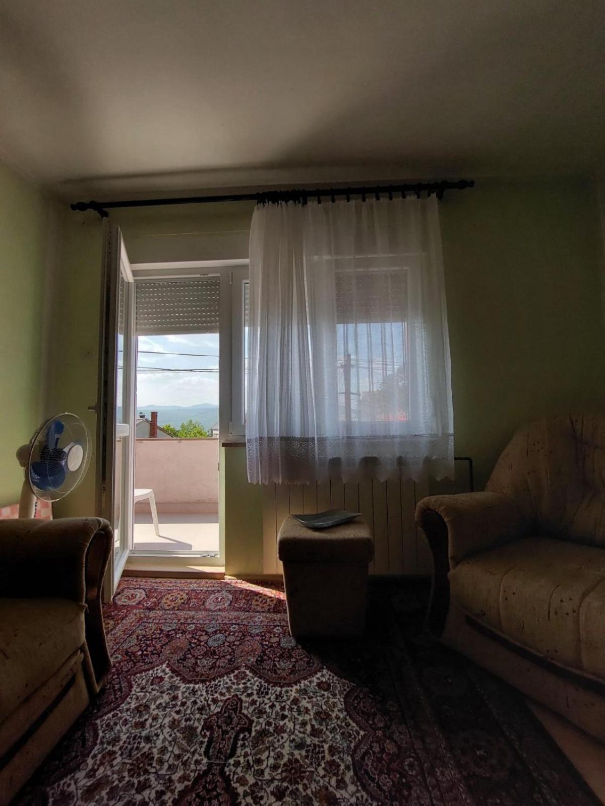 Sobe Zimmer Rooms
