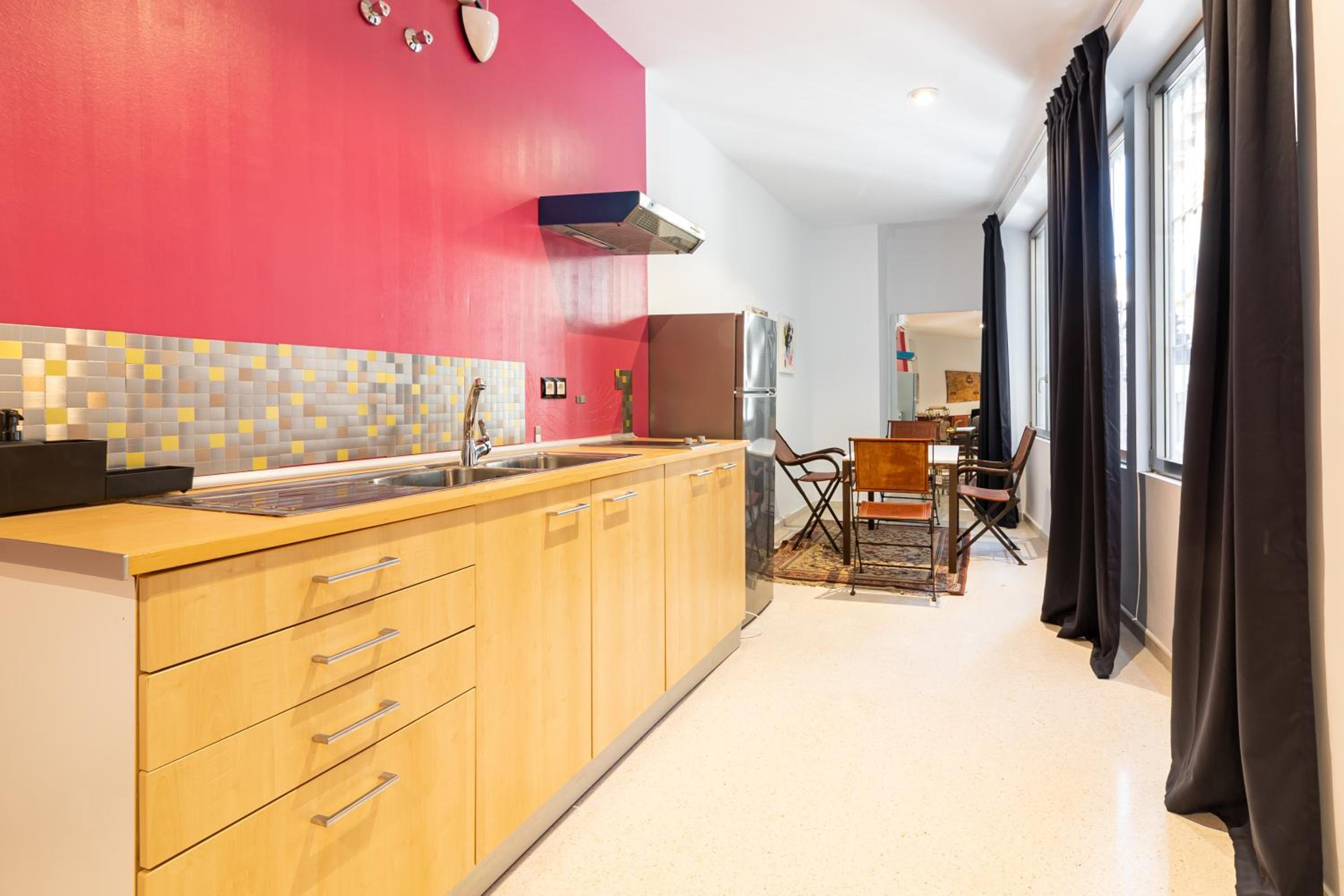 Sáenz Suites Gallery by Bossh! Apartments