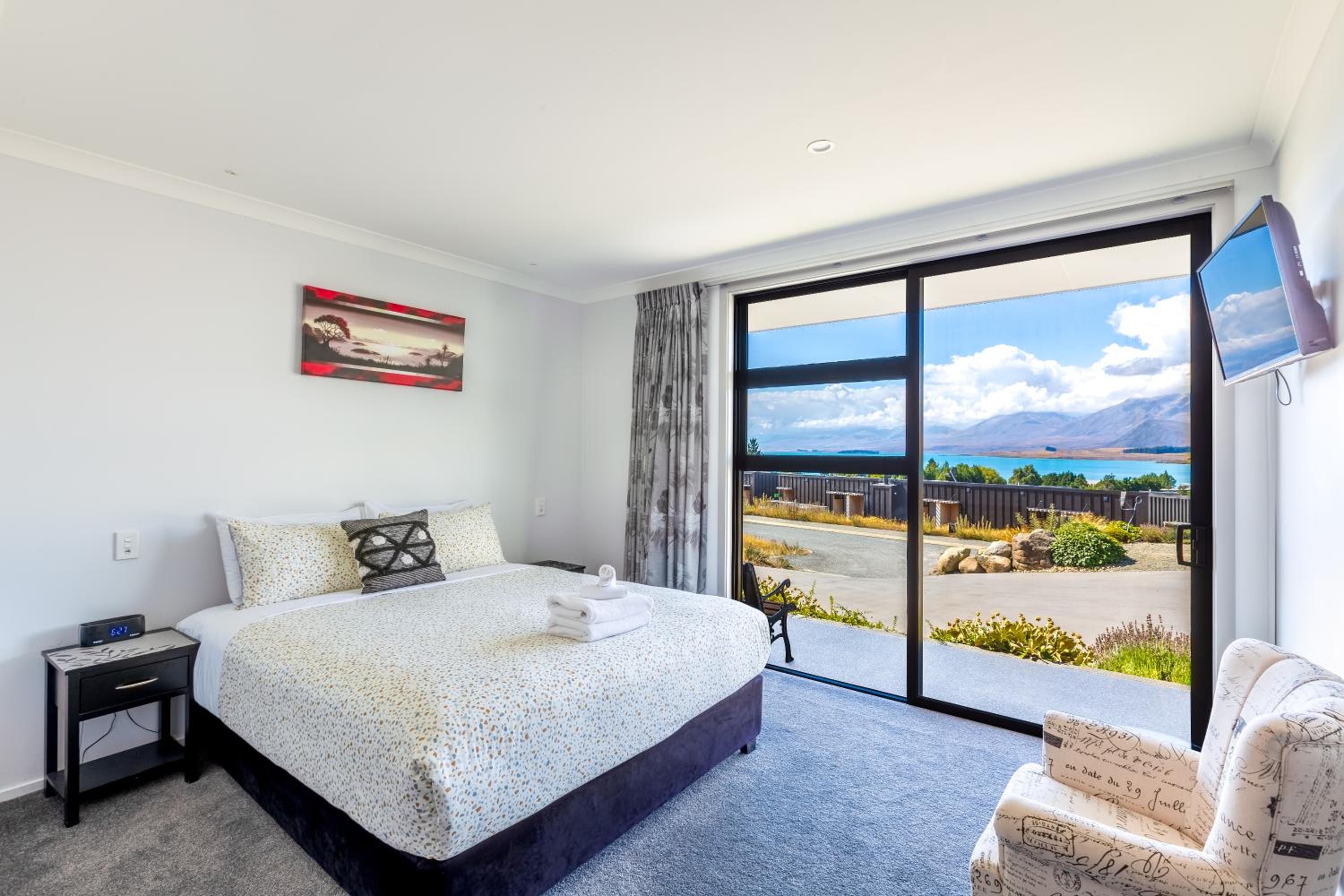 Roto View - Beautiful views of Lake Tekapo view 4