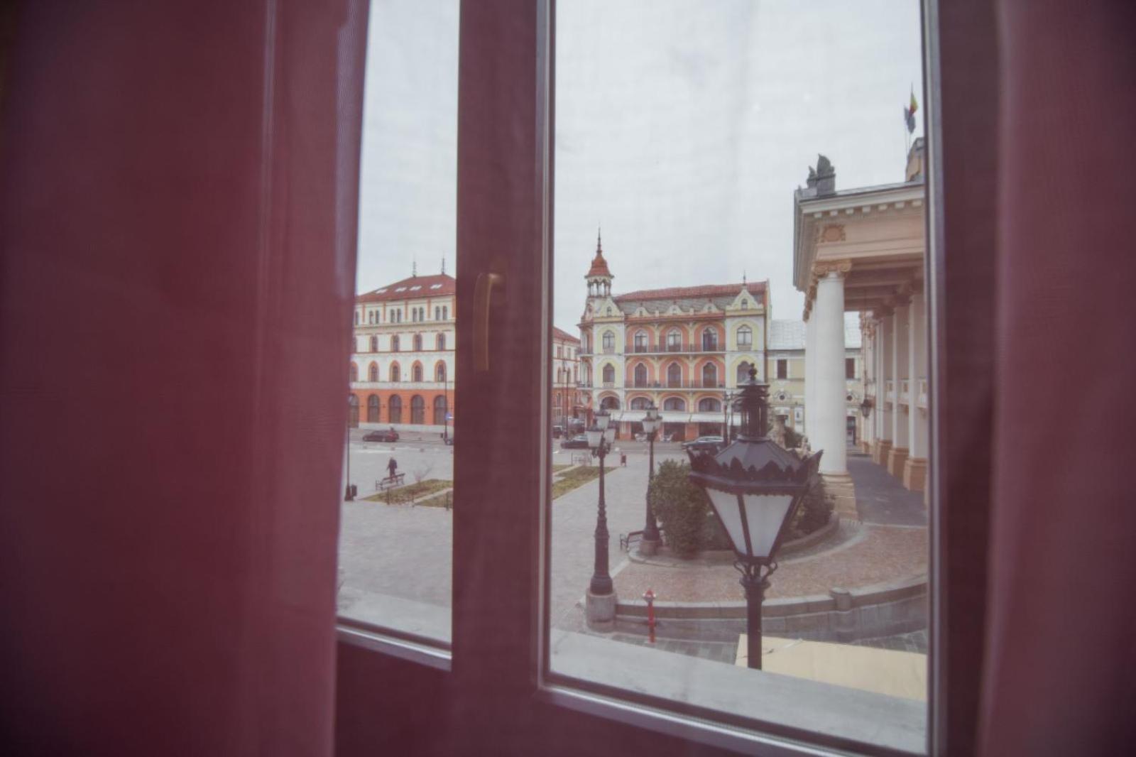 Apartament La Teatru Boudoir view 4