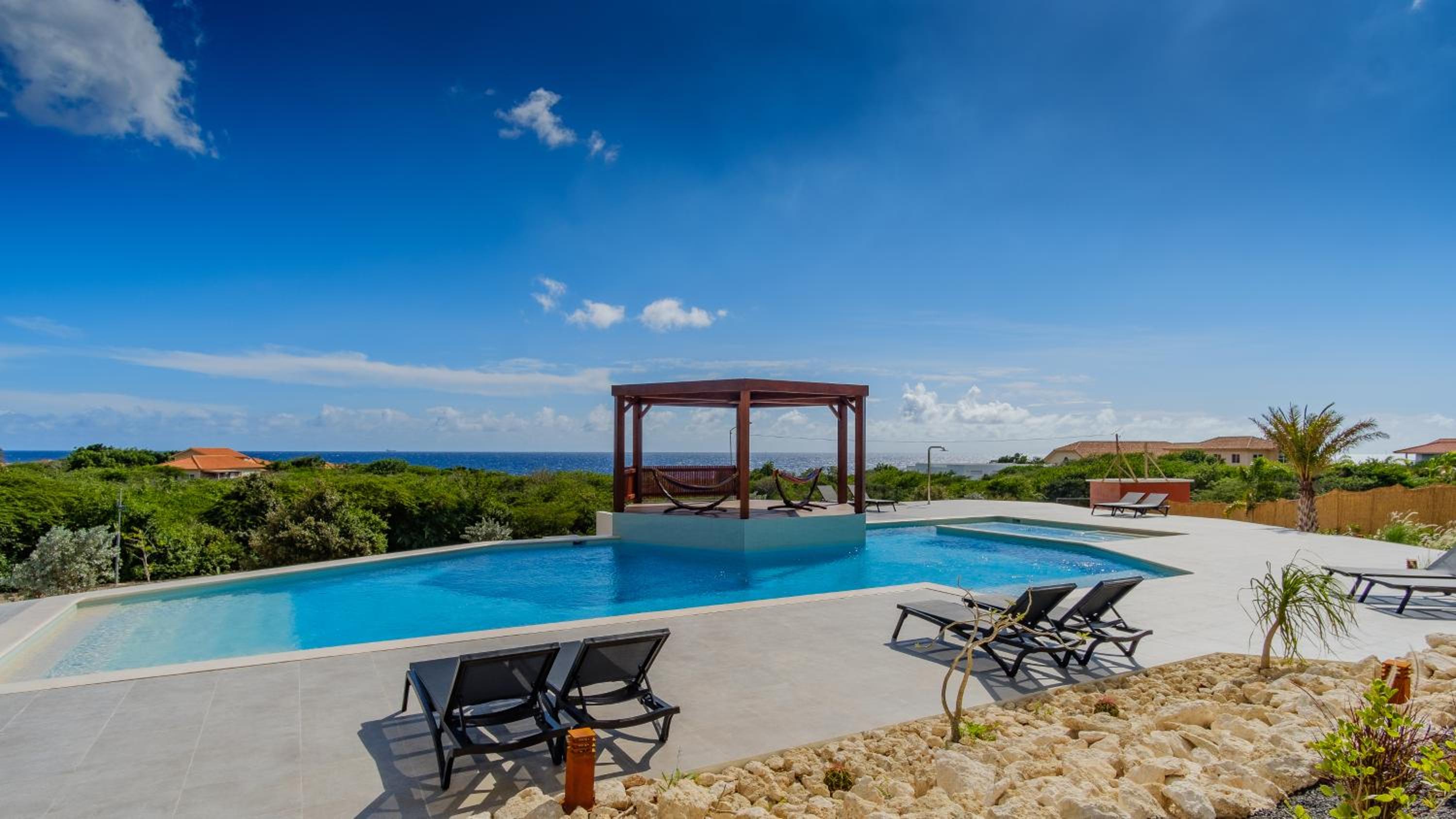 Coral Estate Ocean View Apartments