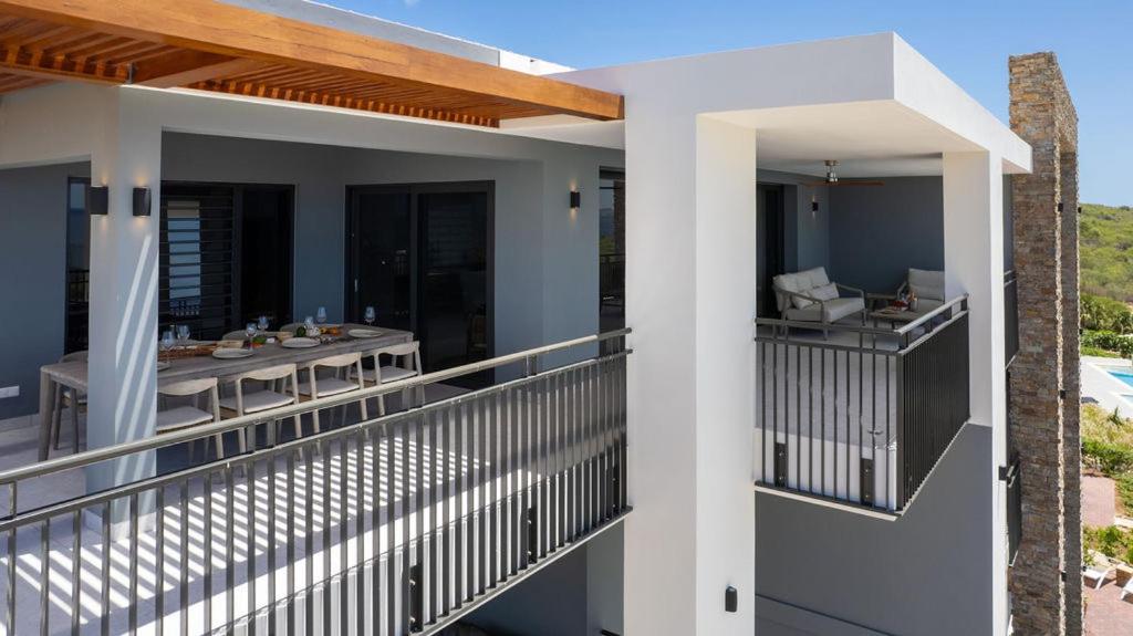 Coral Estate Ocean View Apartments