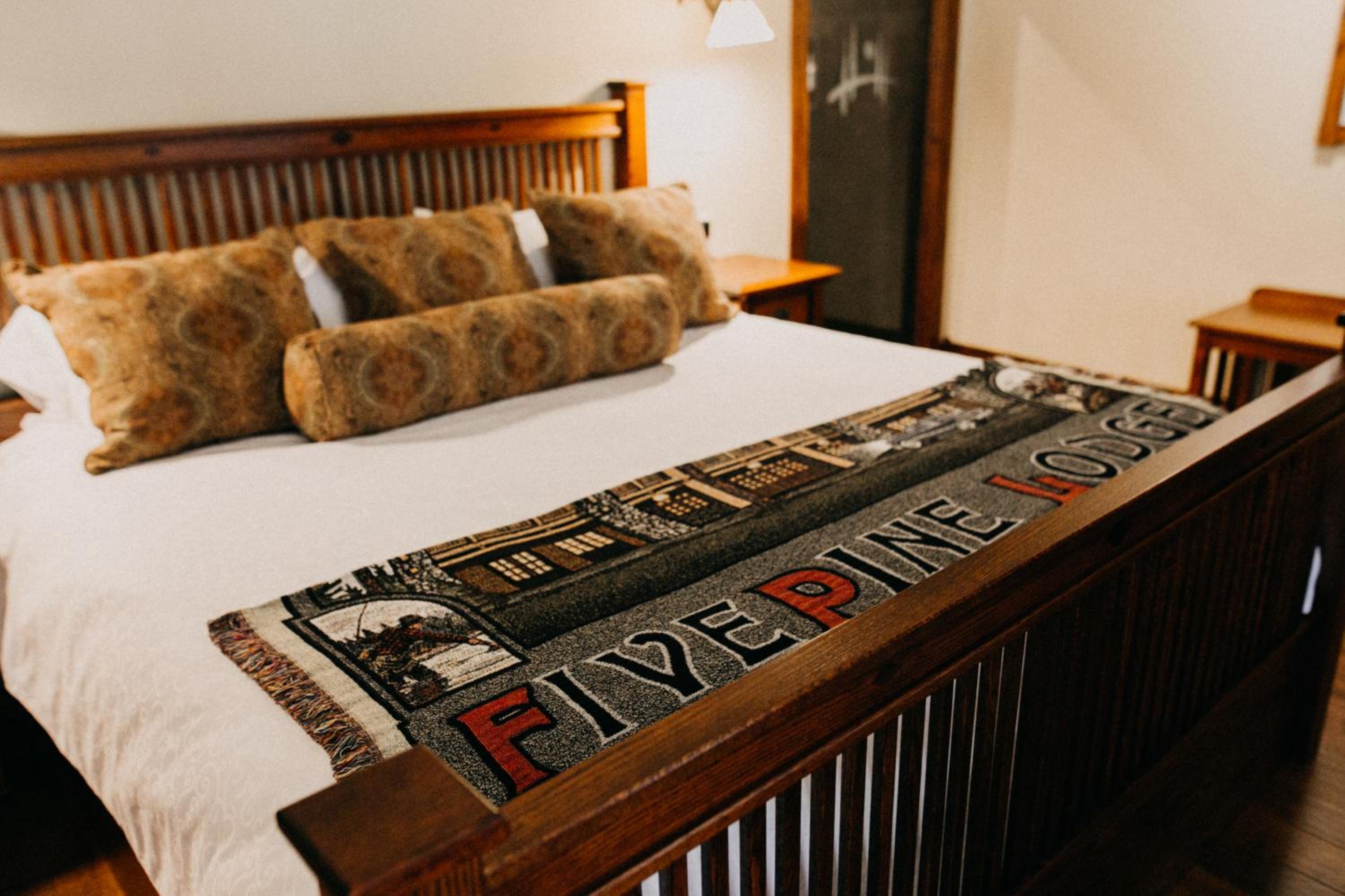 FivePine Lodge