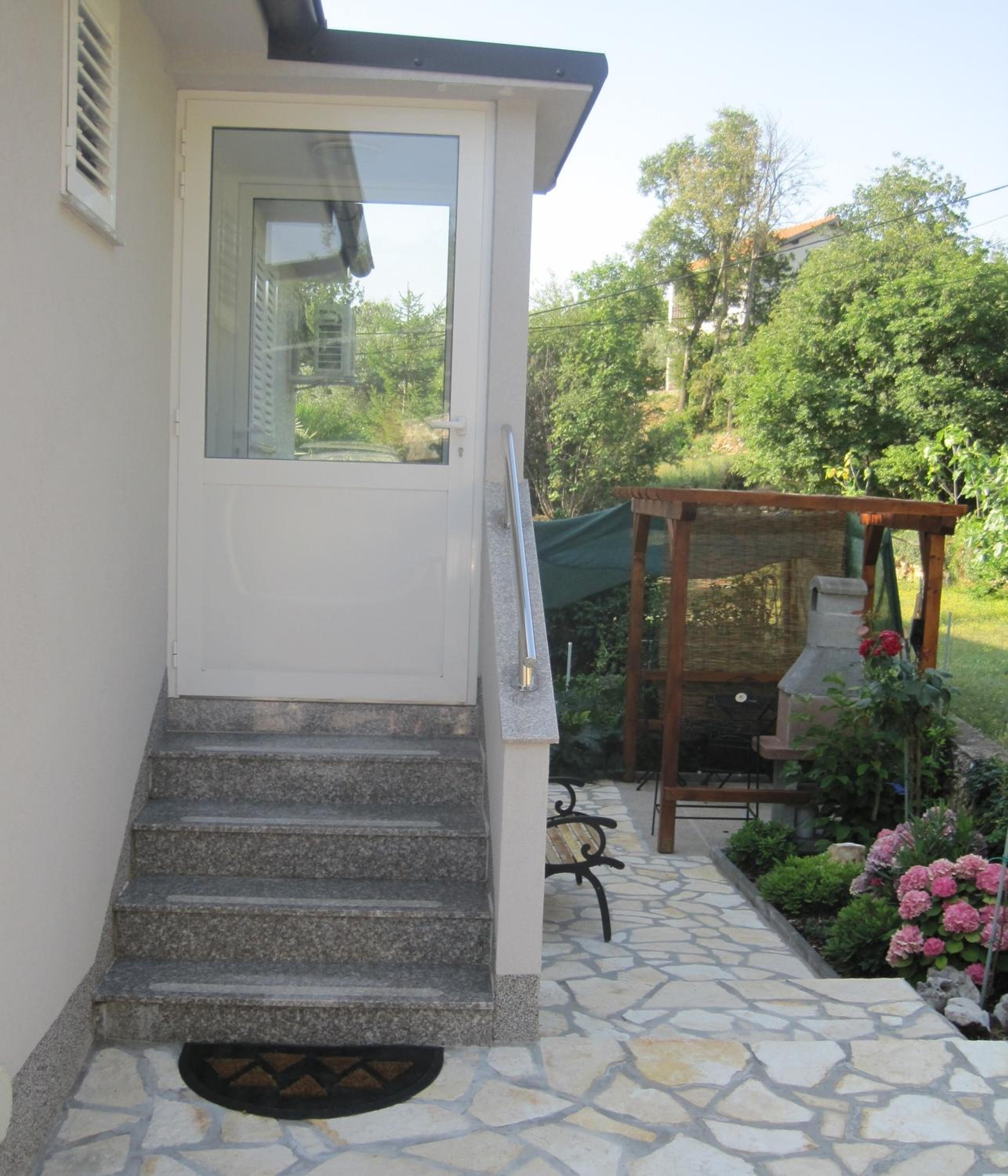 Photo 37