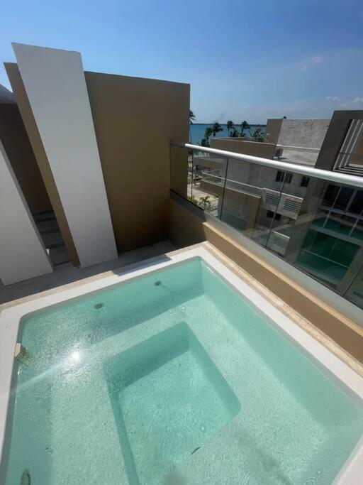 Penthouse con jacuzzi climatizado