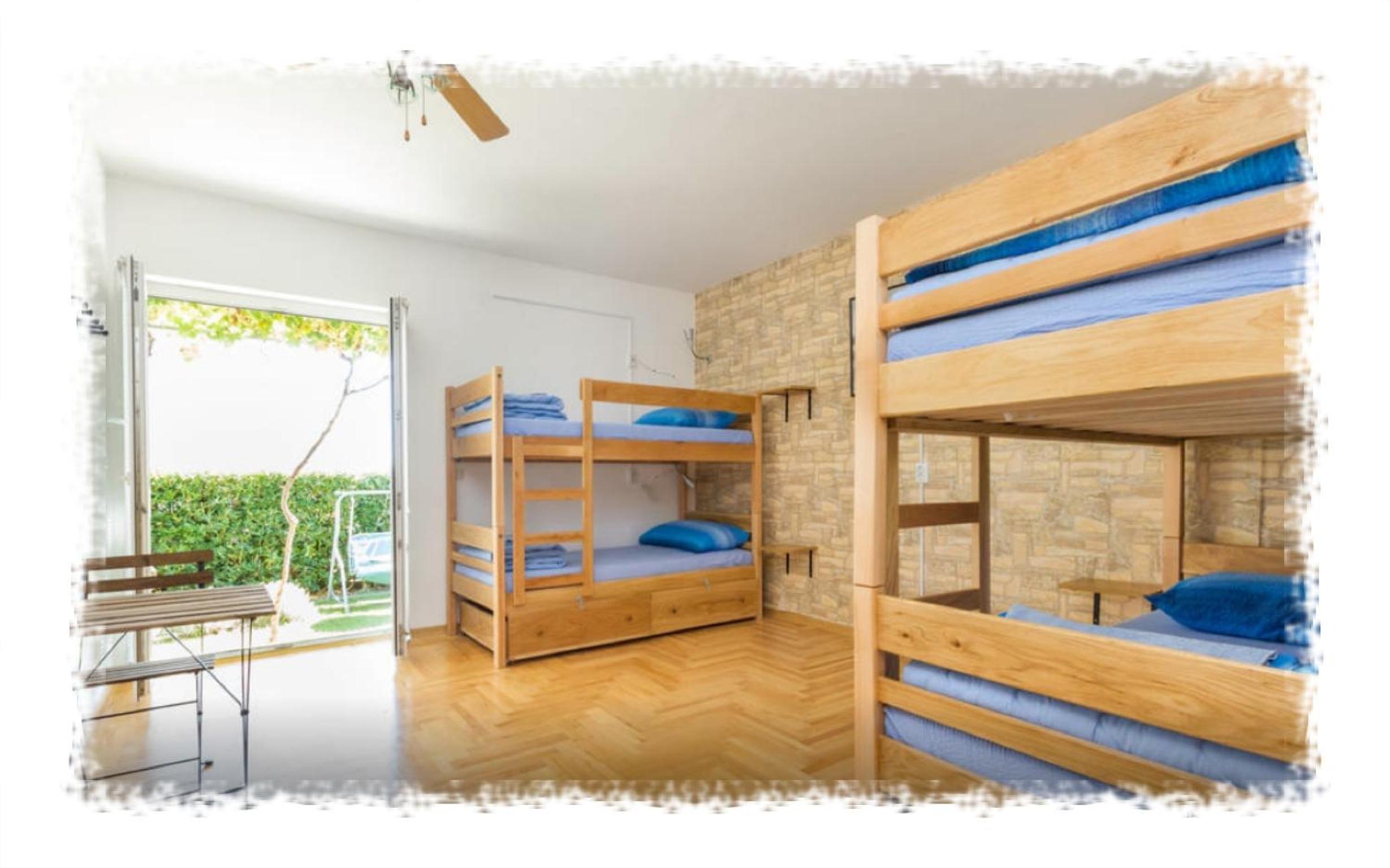 Hostel Oktarin