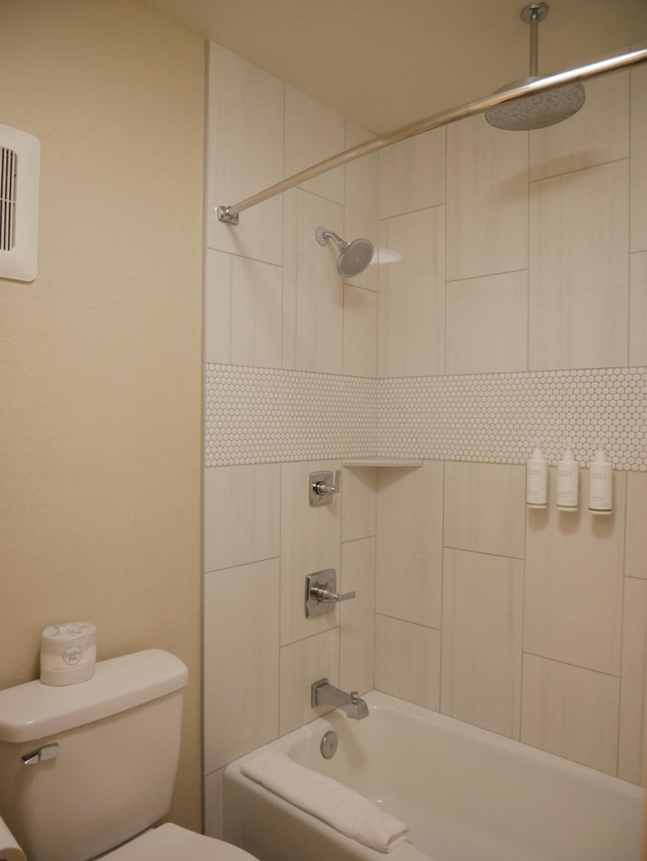 Prescott Vacations - Days Inn by Wyndham Prescott - Property Image 17