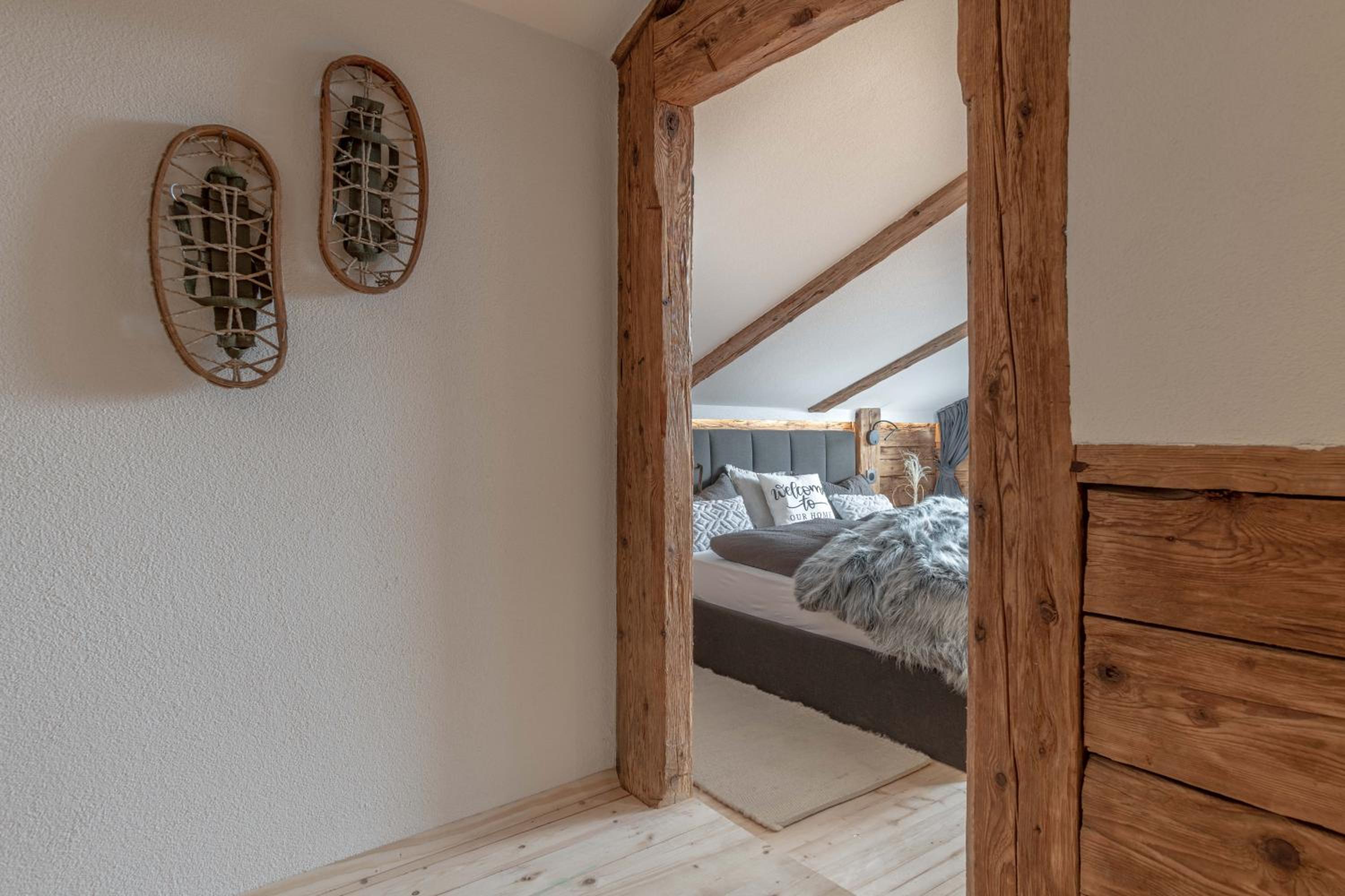 Chalet Laugenblick Alpine Luxury with Hot Tub and Sauna