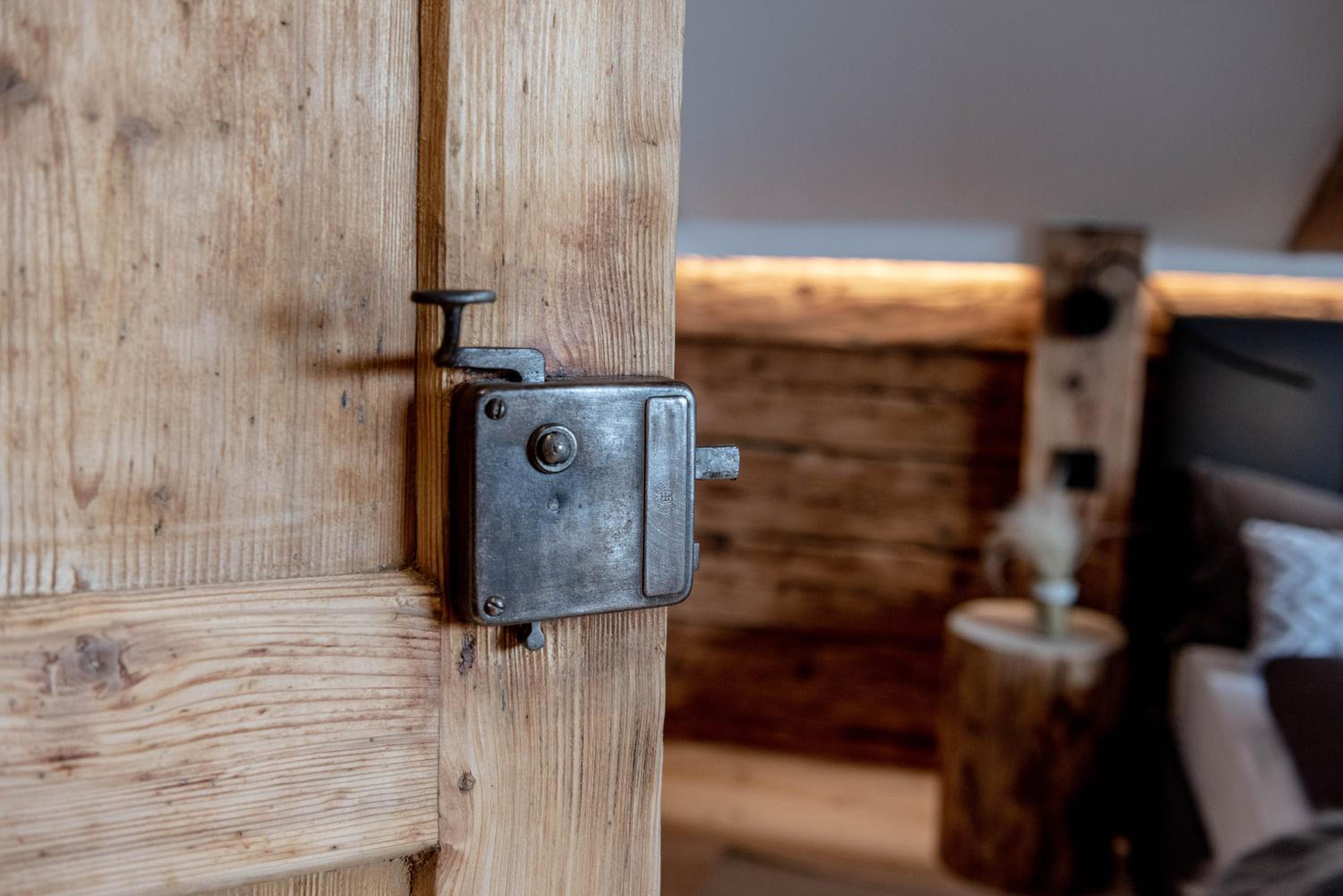 Chalet Laugenblick Alpine Luxury with Hot Tub and Sauna