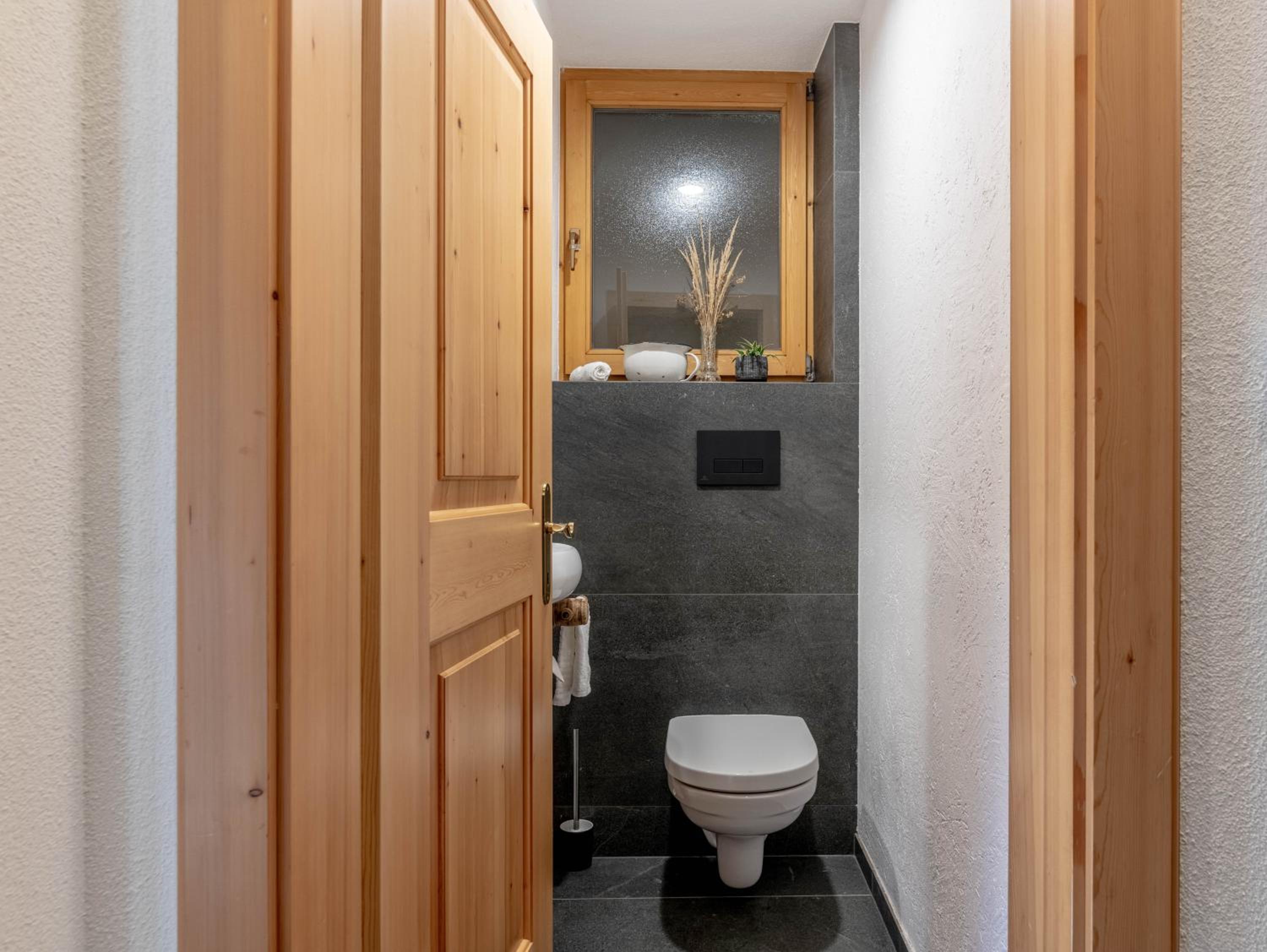 Chalet Laugenblick Alpine Luxury with Hot Tub and Sauna