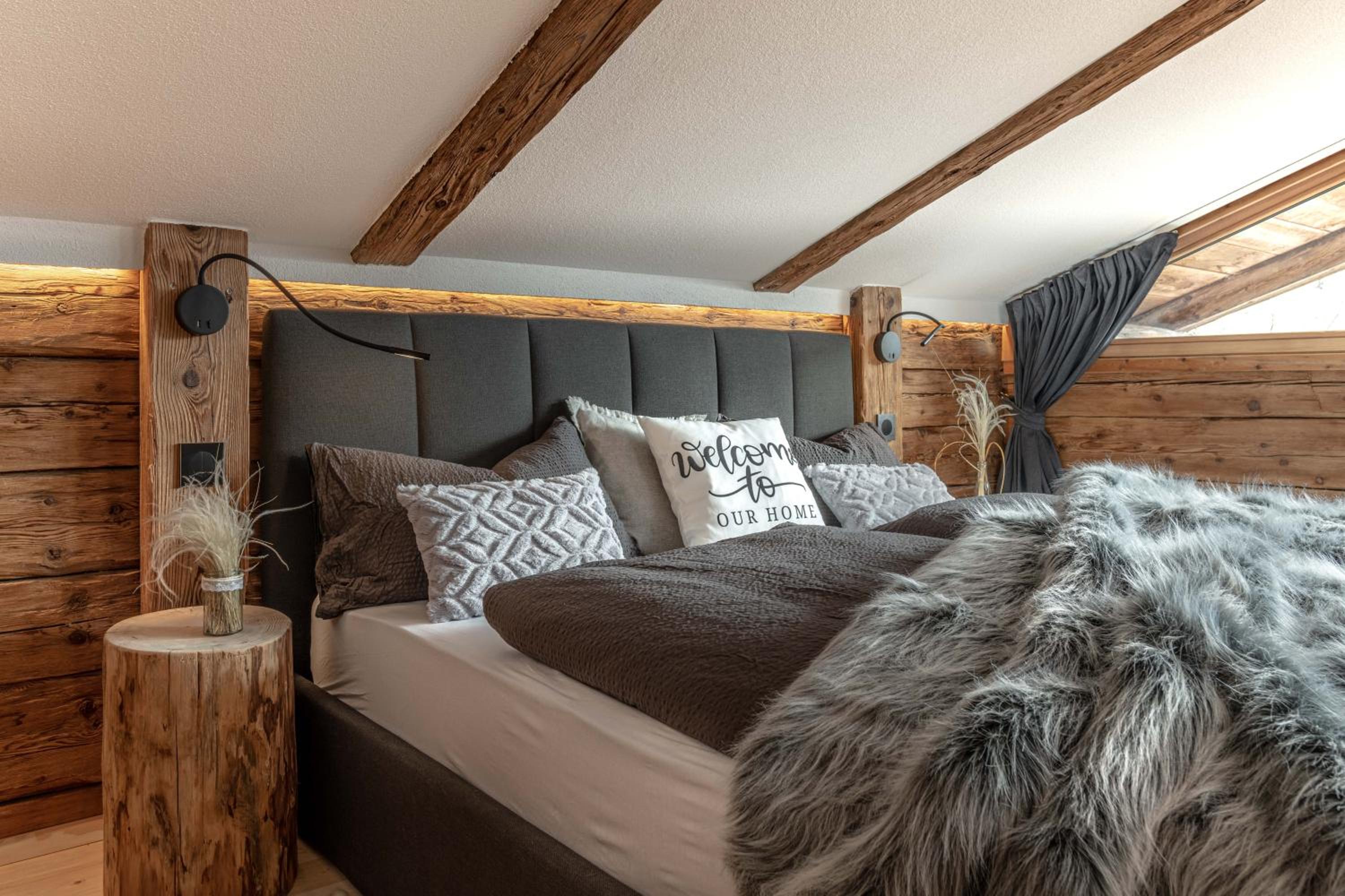 Chalet Laugenblick Alpine Luxury with Hot Tub and Sauna