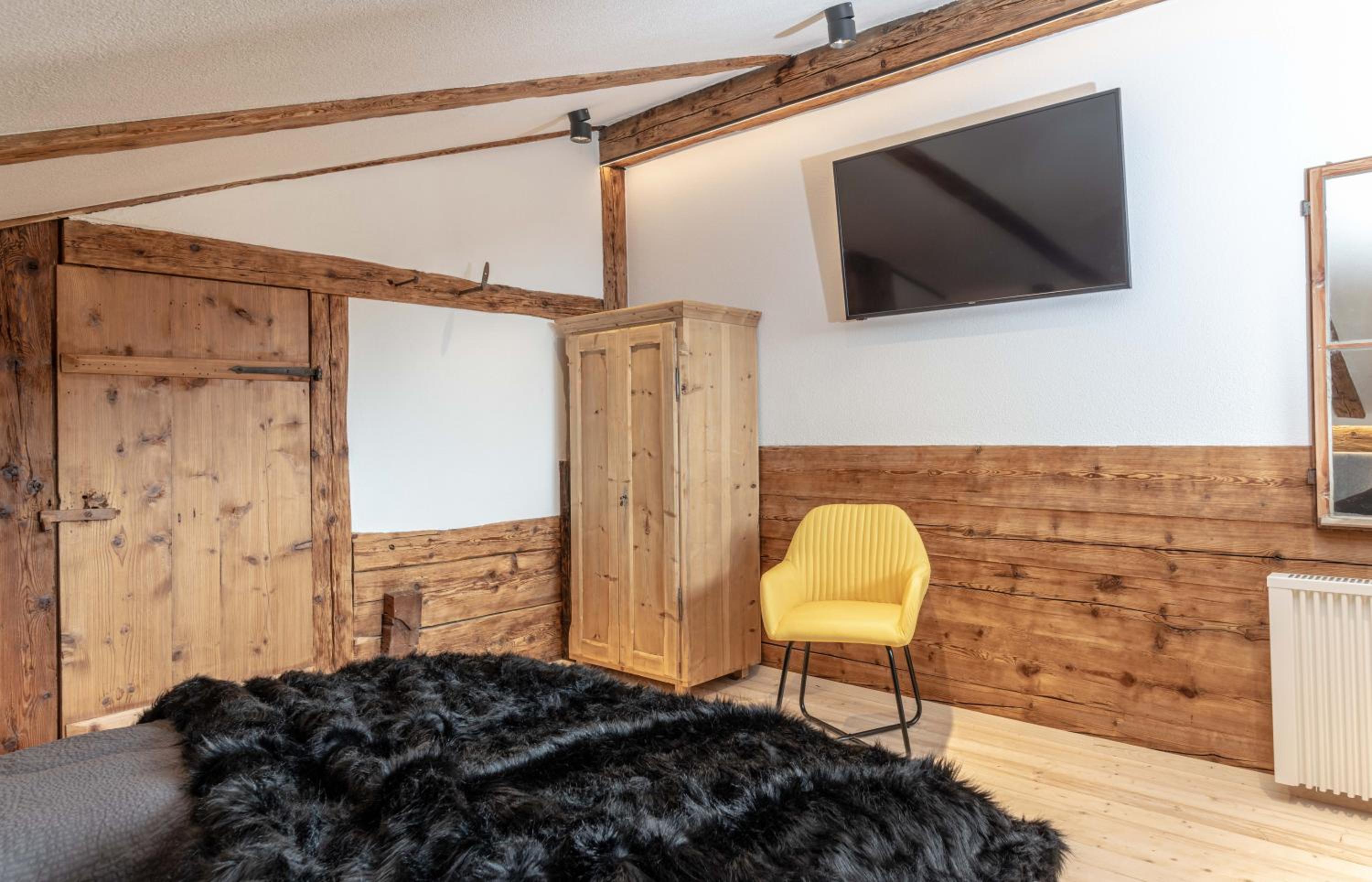 Chalet Laugenblick Alpine Luxury with Hot Tub and Sauna