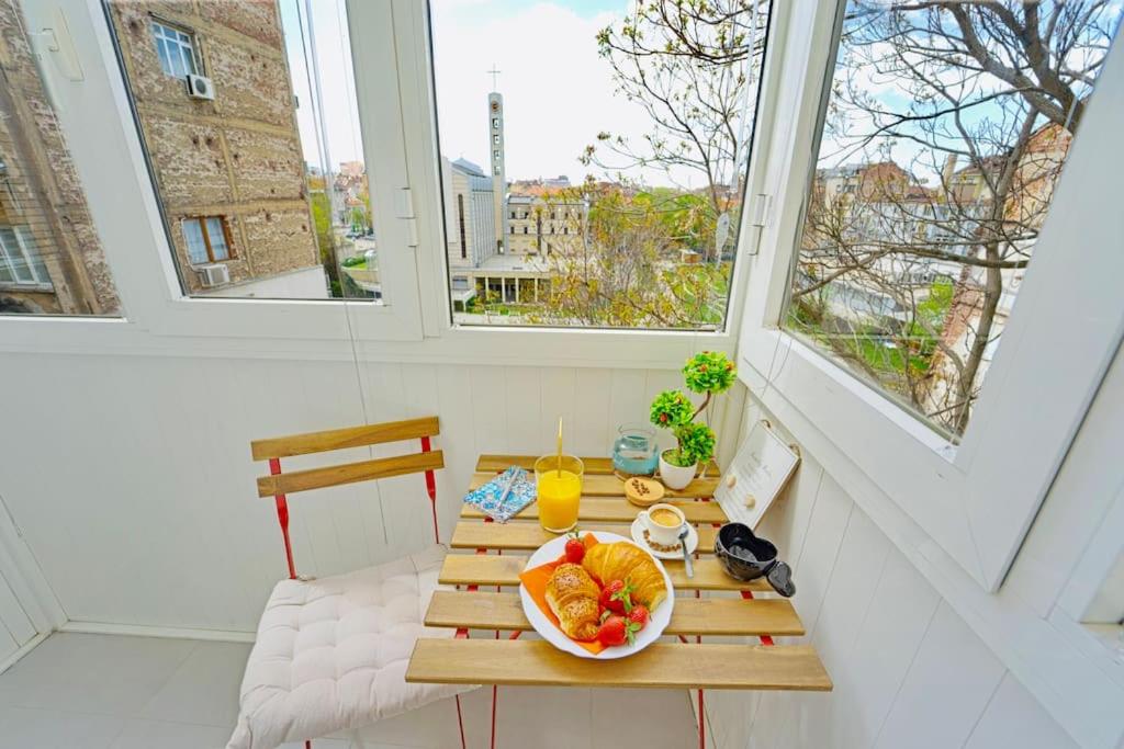 Cozy 1-Bedroom flat in the very Center of Sofia