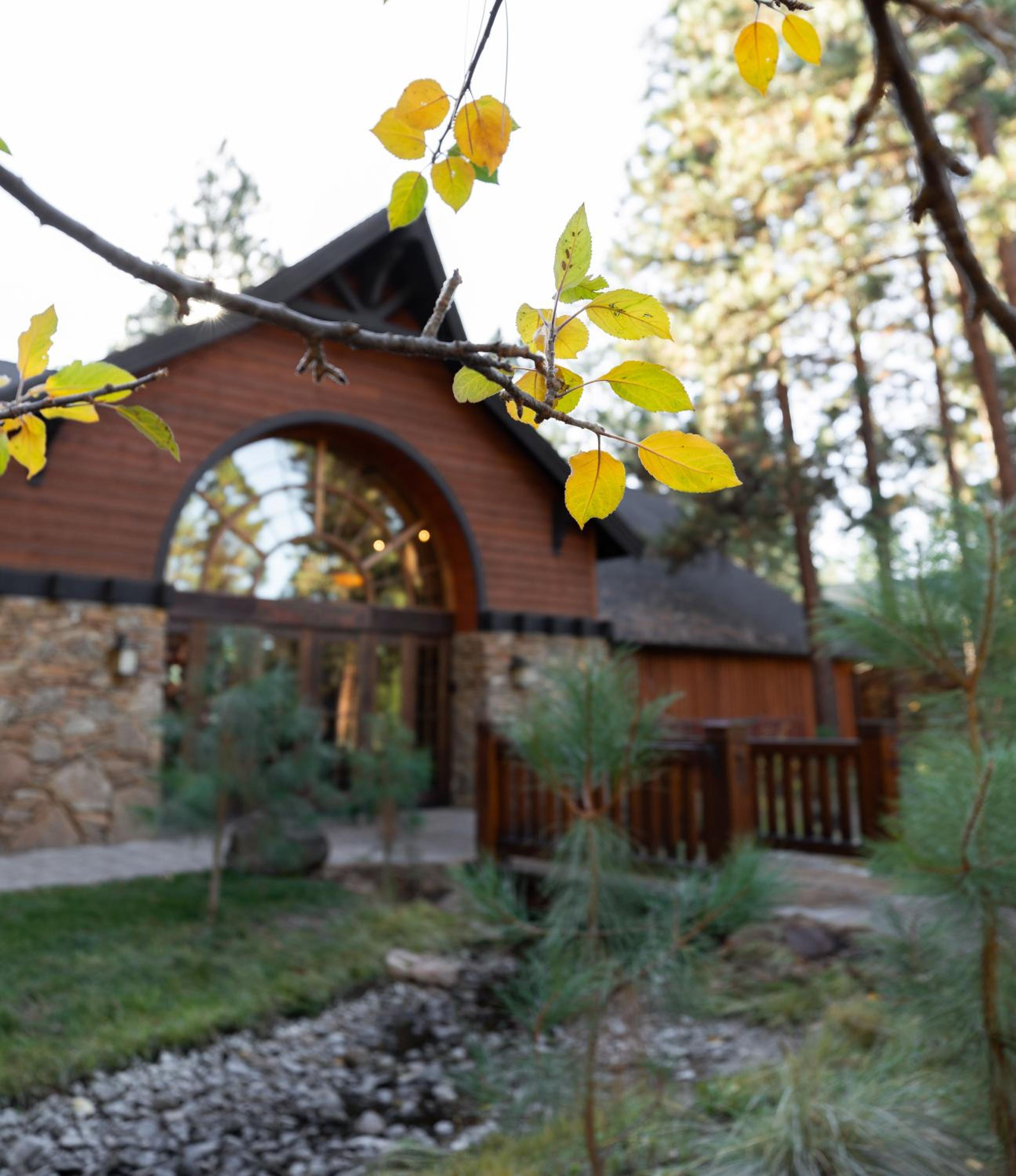 FivePine Lodge