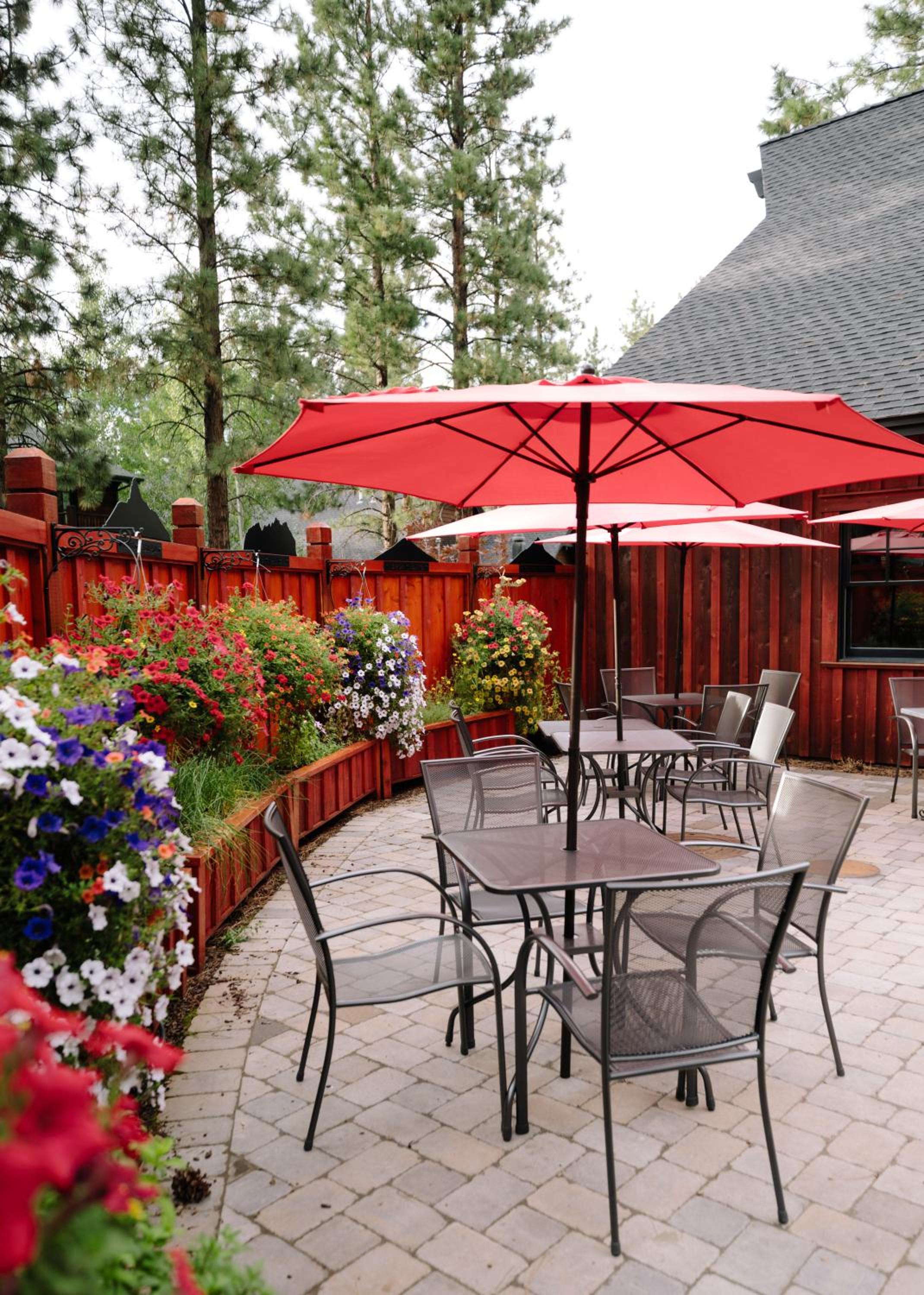 FivePine Lodge