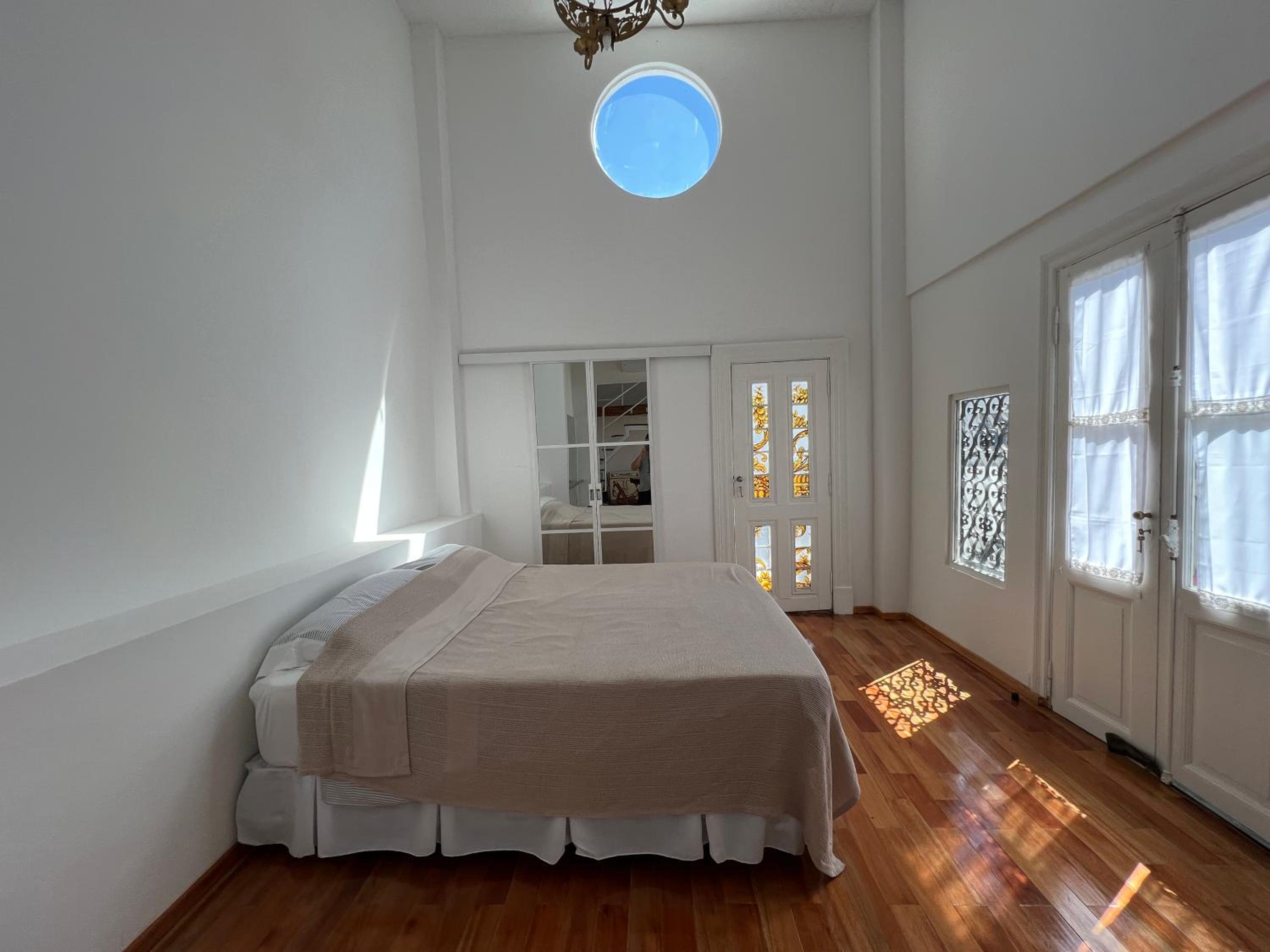 Enchanting townhouse loft in heart of San Telmo