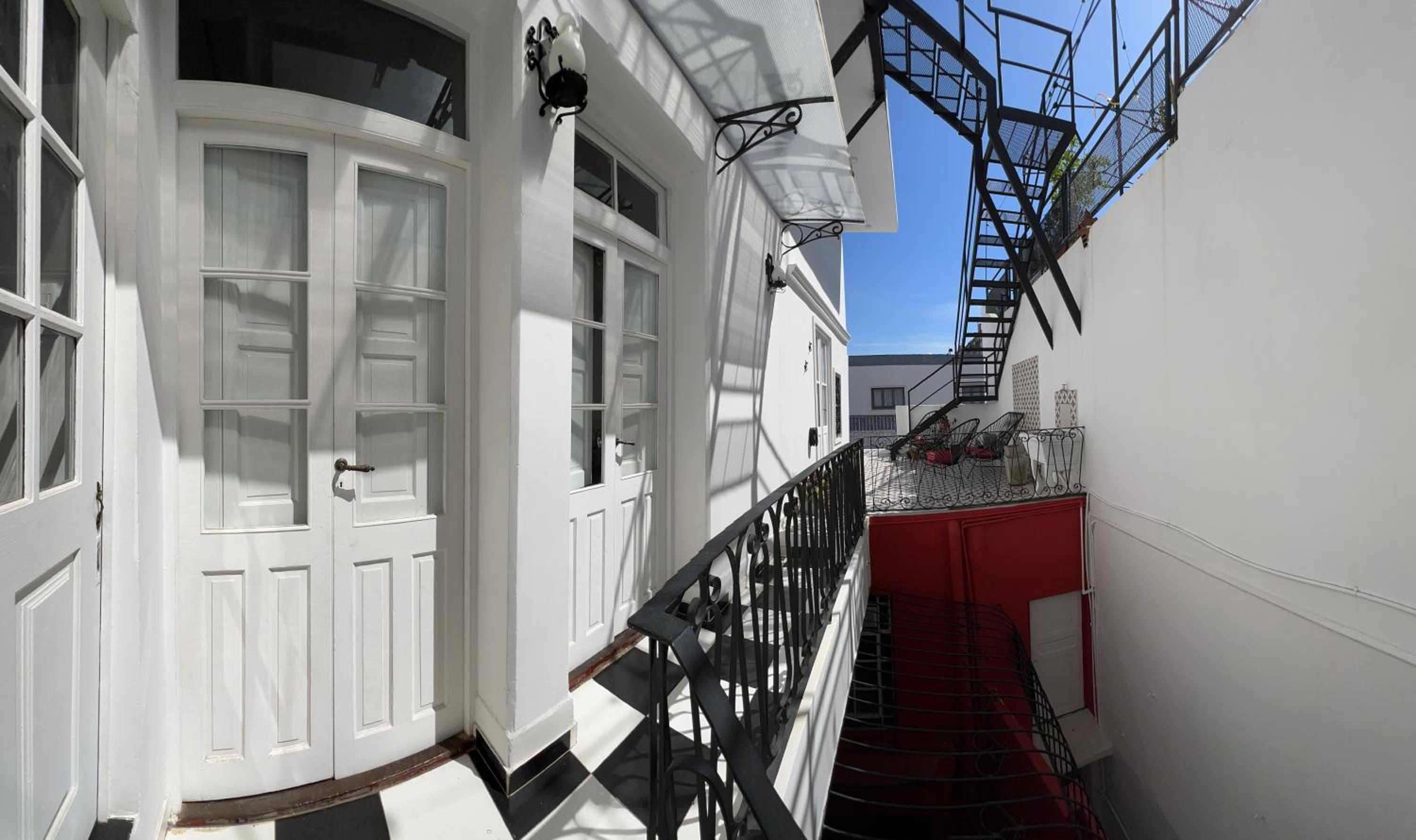 Enchanting townhouse loft in heart of San Telmo