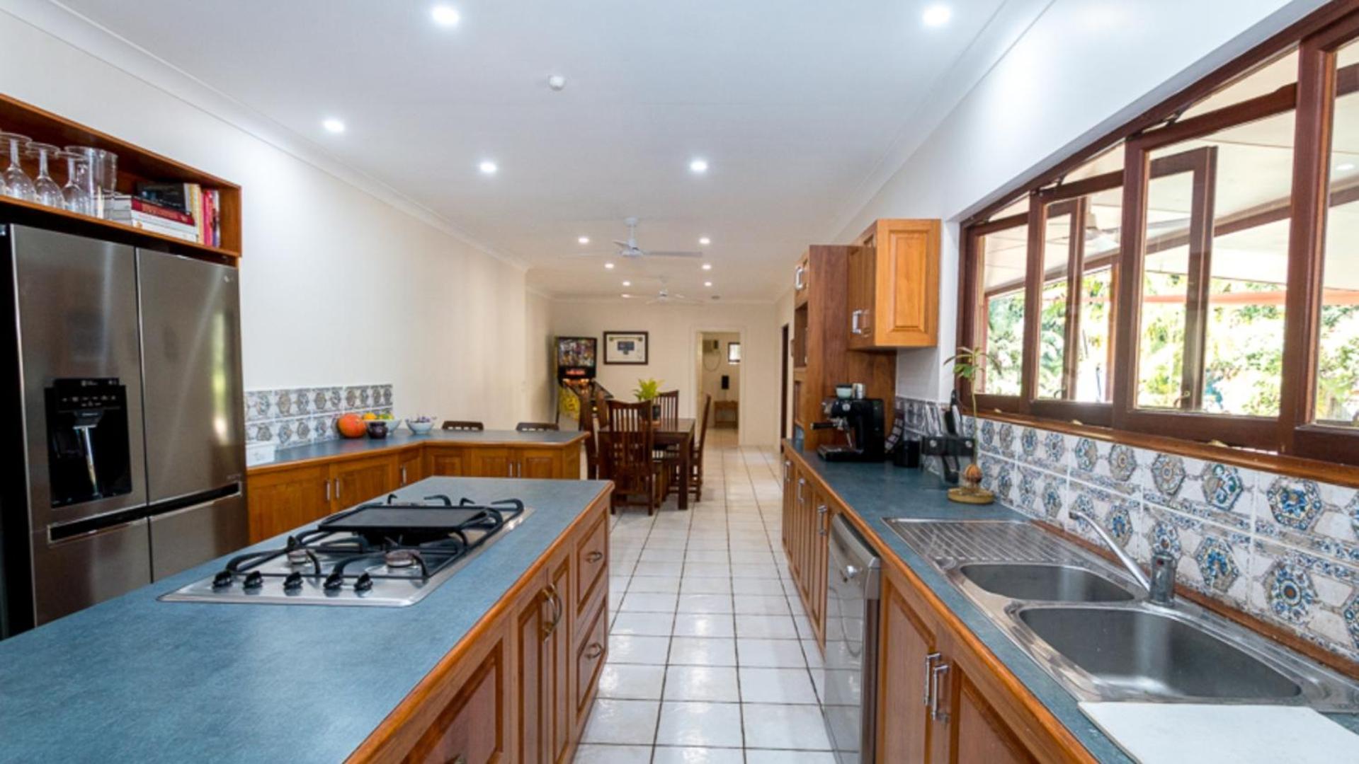 The Manor House, Magnetic Island