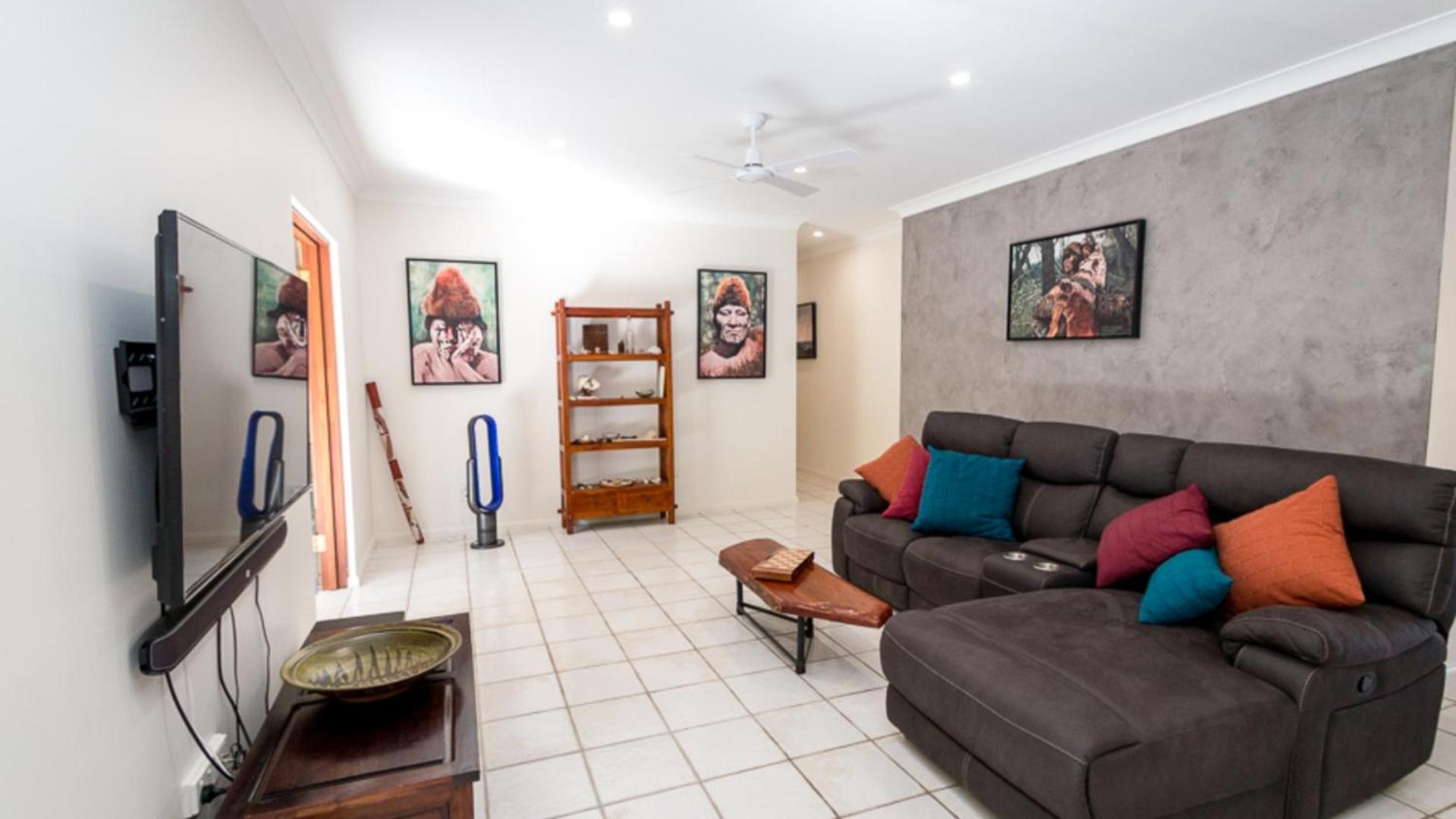 The Manor House, Magnetic Island