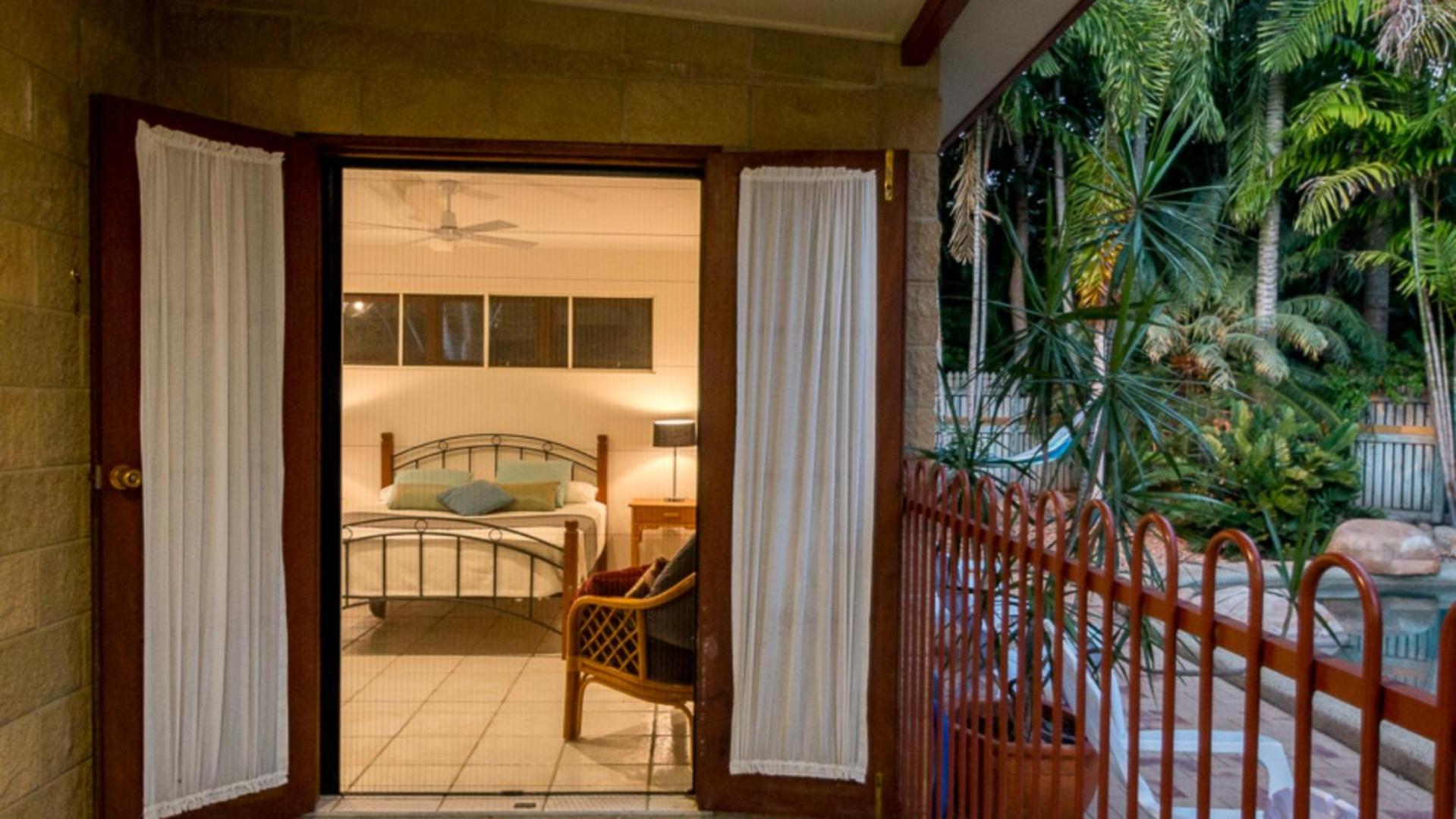The Manor House, Magnetic Island