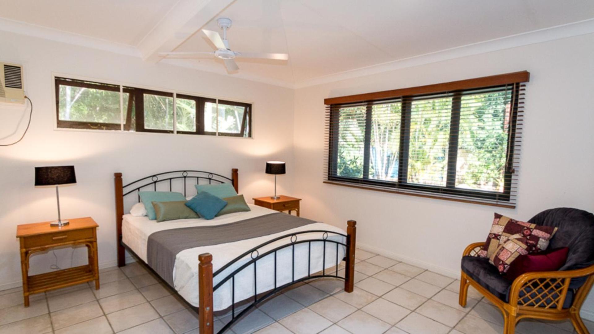 The Manor House, Magnetic Island